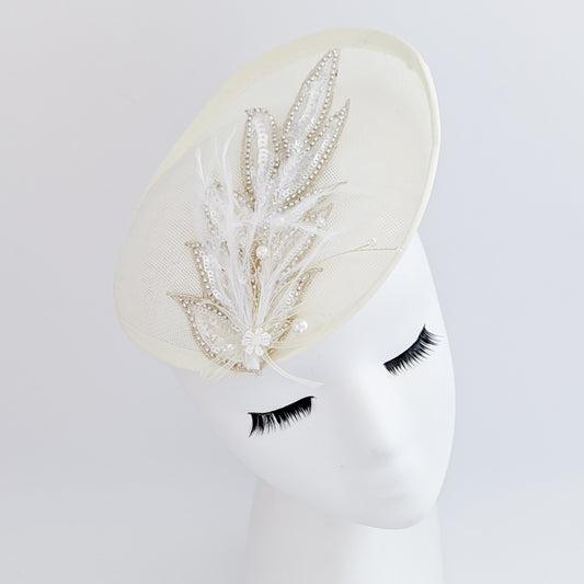 Cream crystal feather disc saucer fascinator hat
