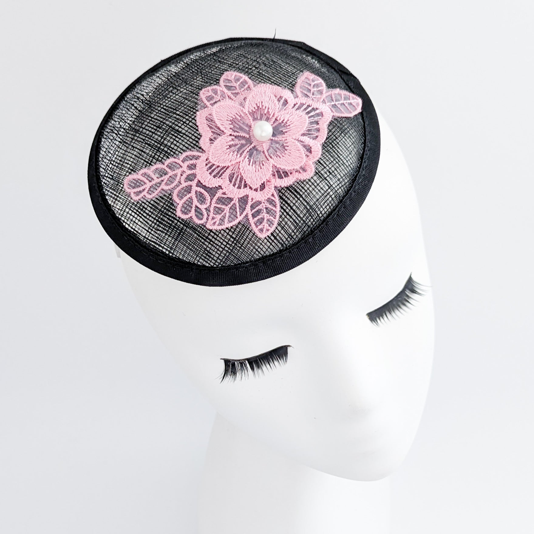 Black pink lace small fascinator hat Black pink lace small fascinator hat