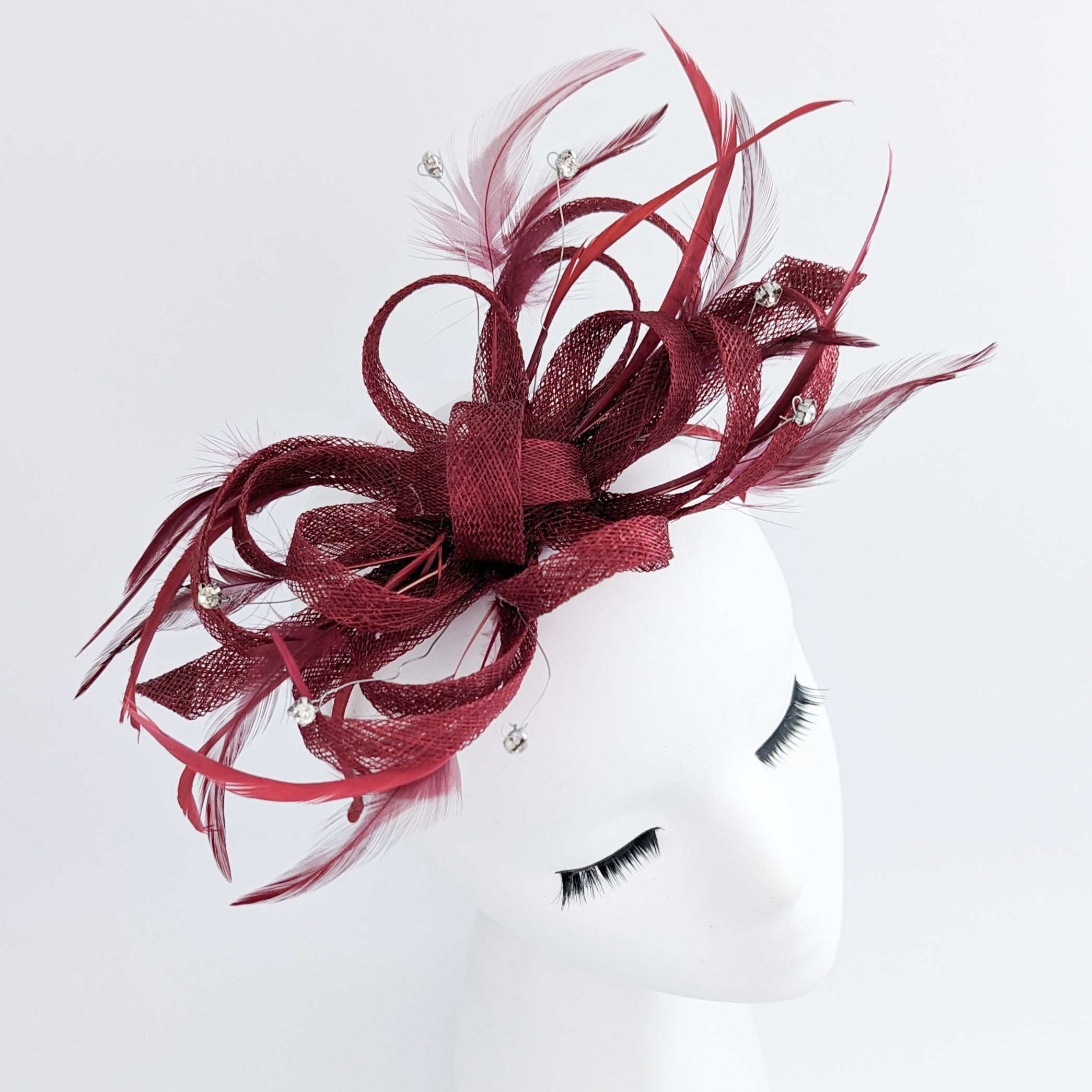 Cappello fascinator di piume di cristallo bordeaux Cappello fascinator di piume di cristallo bordeaux