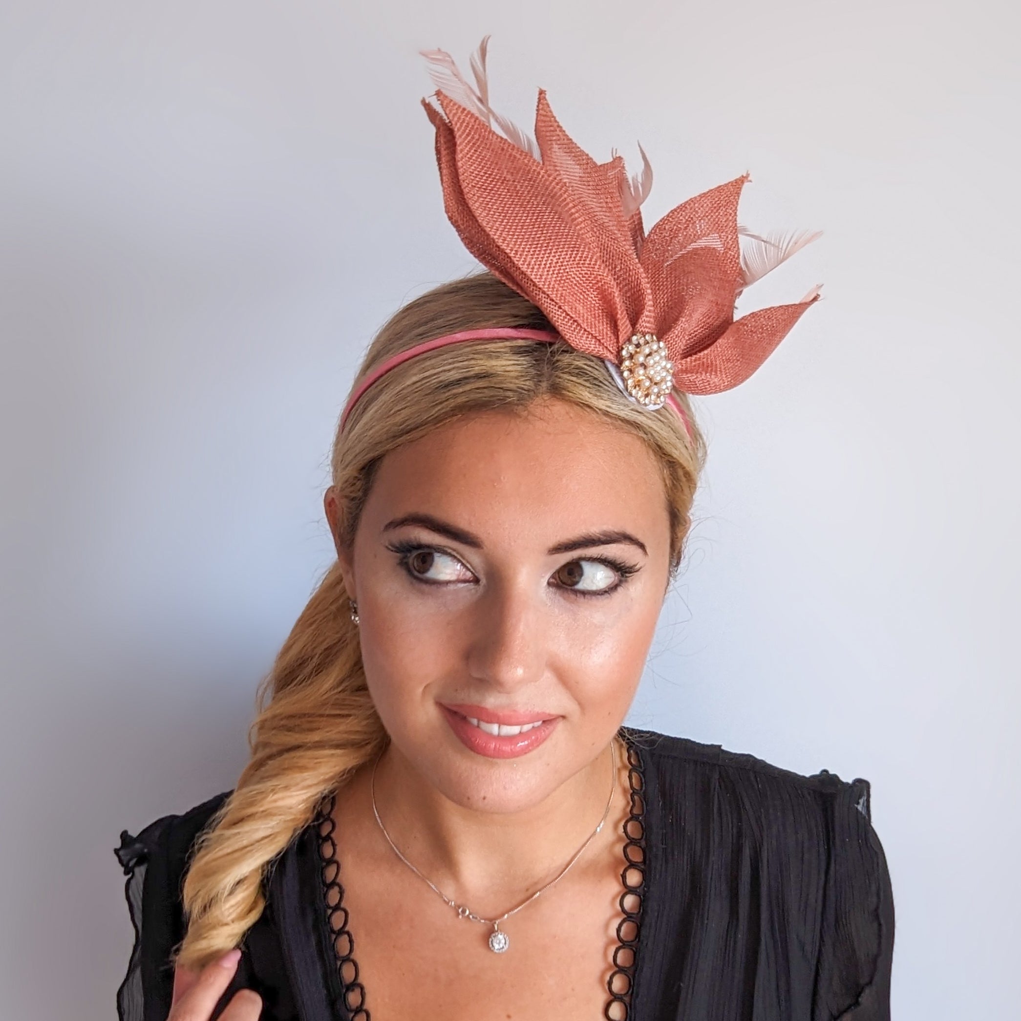 Terracotta dusty pink feather petal fan fascinator hat Terracotta dusty pink feather petal fan fascinator hat