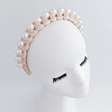 Cappello fascinator di piume di cristallo blu fiordaliso Cappello fascinator di piume di cristallo blu fiordaliso