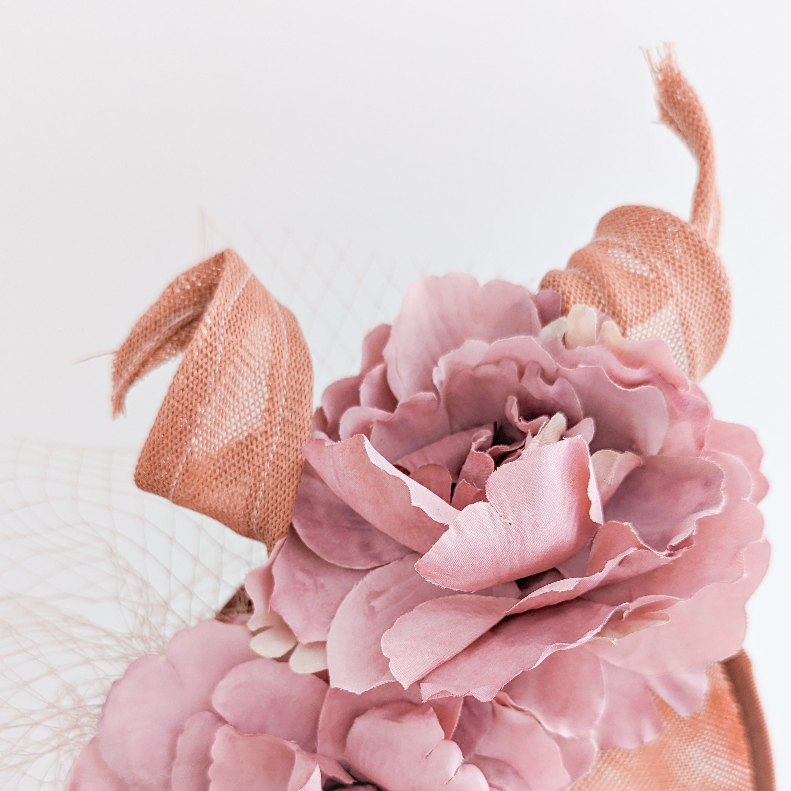 Terracotta dusty blush pink flower fascinator disc saucer hat Terracotta dusty blush pink flower fascinator disc saucer hat