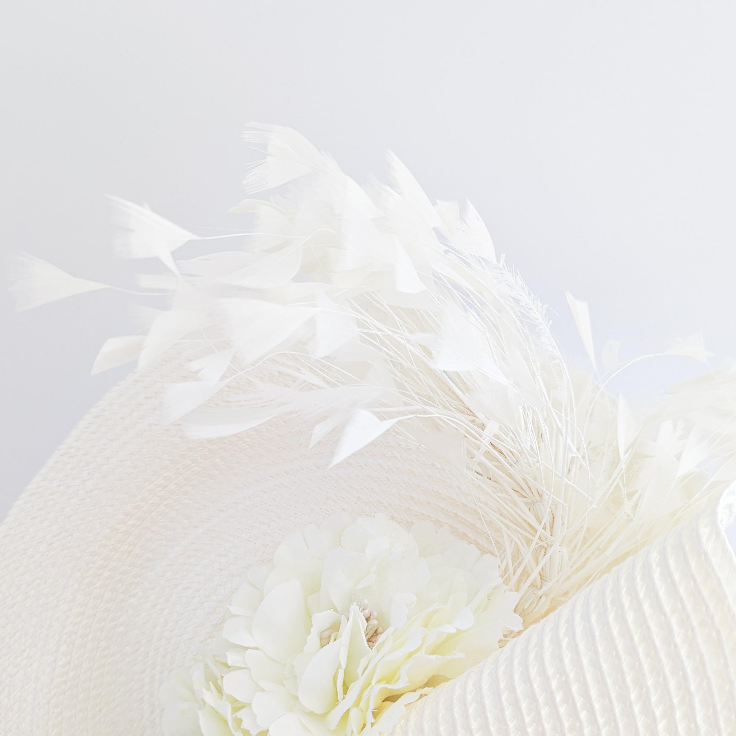 Cream large woven straw flower feather fascinator hat Cream large woven straw flower feather fascinator hat