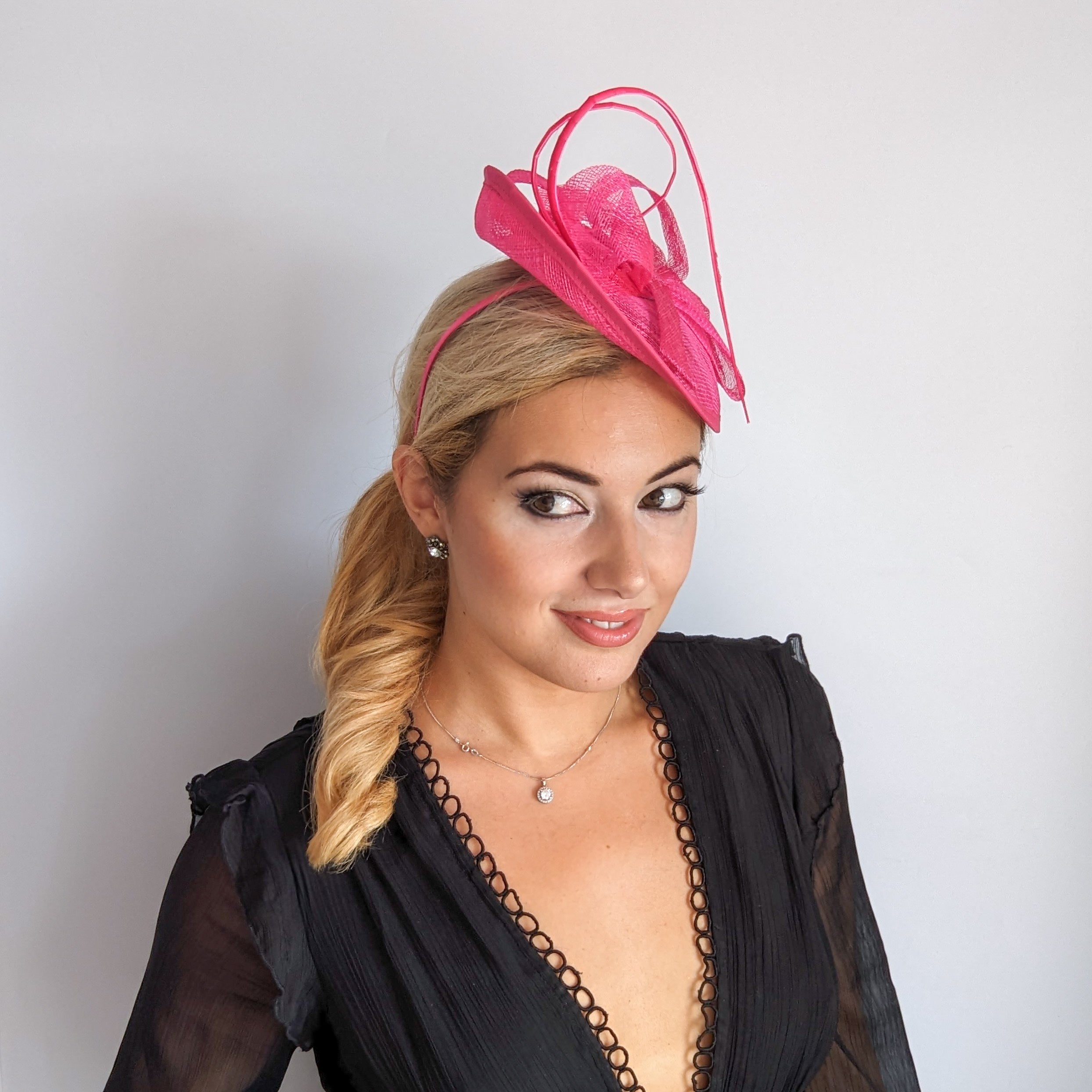 Hot pink disc saucer fascinator hat Hot pink disc saucer fascinator hat
