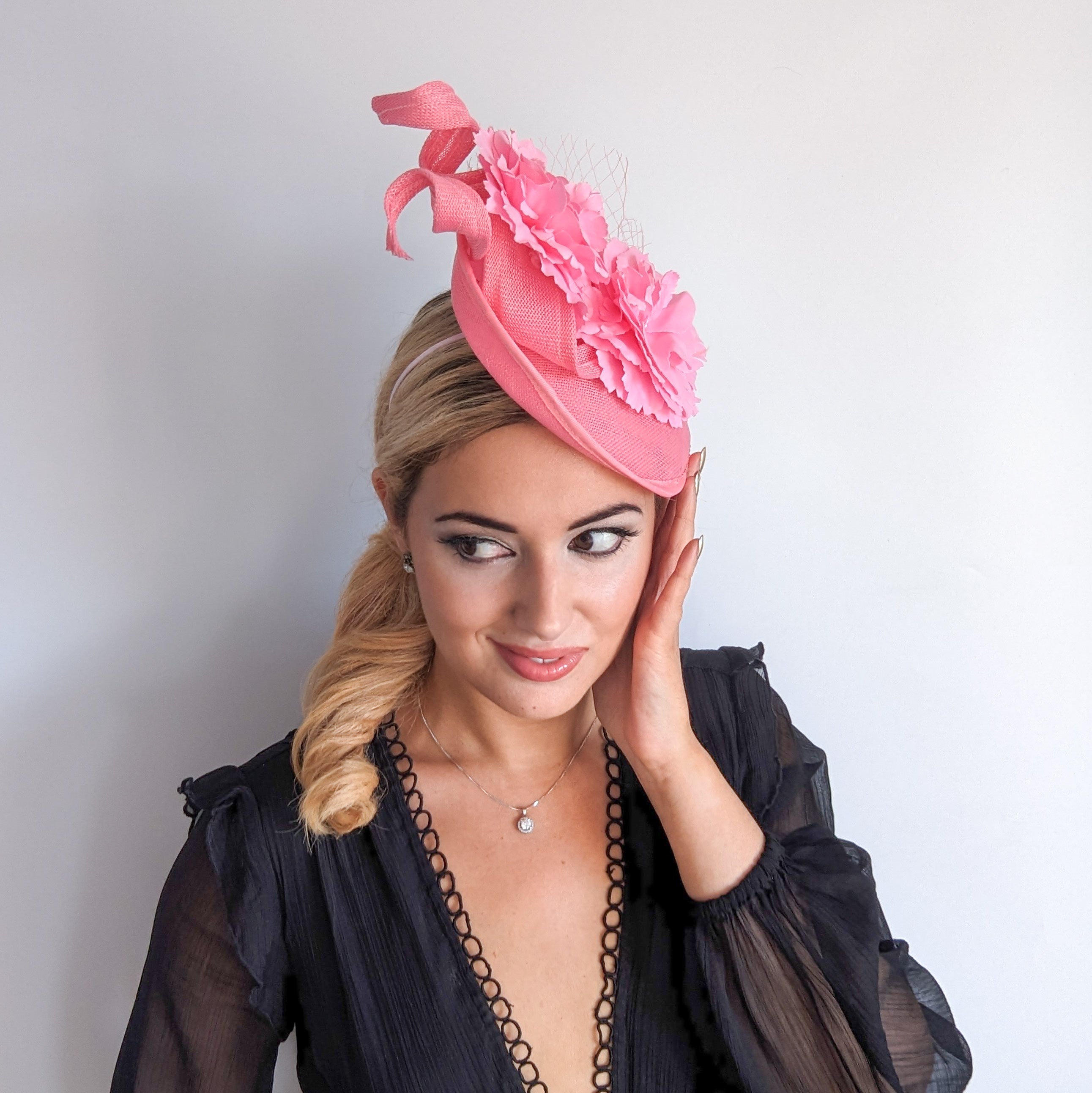 Pink flower fascinator disc saucer hat Pink flower fascinator disc saucer hat
