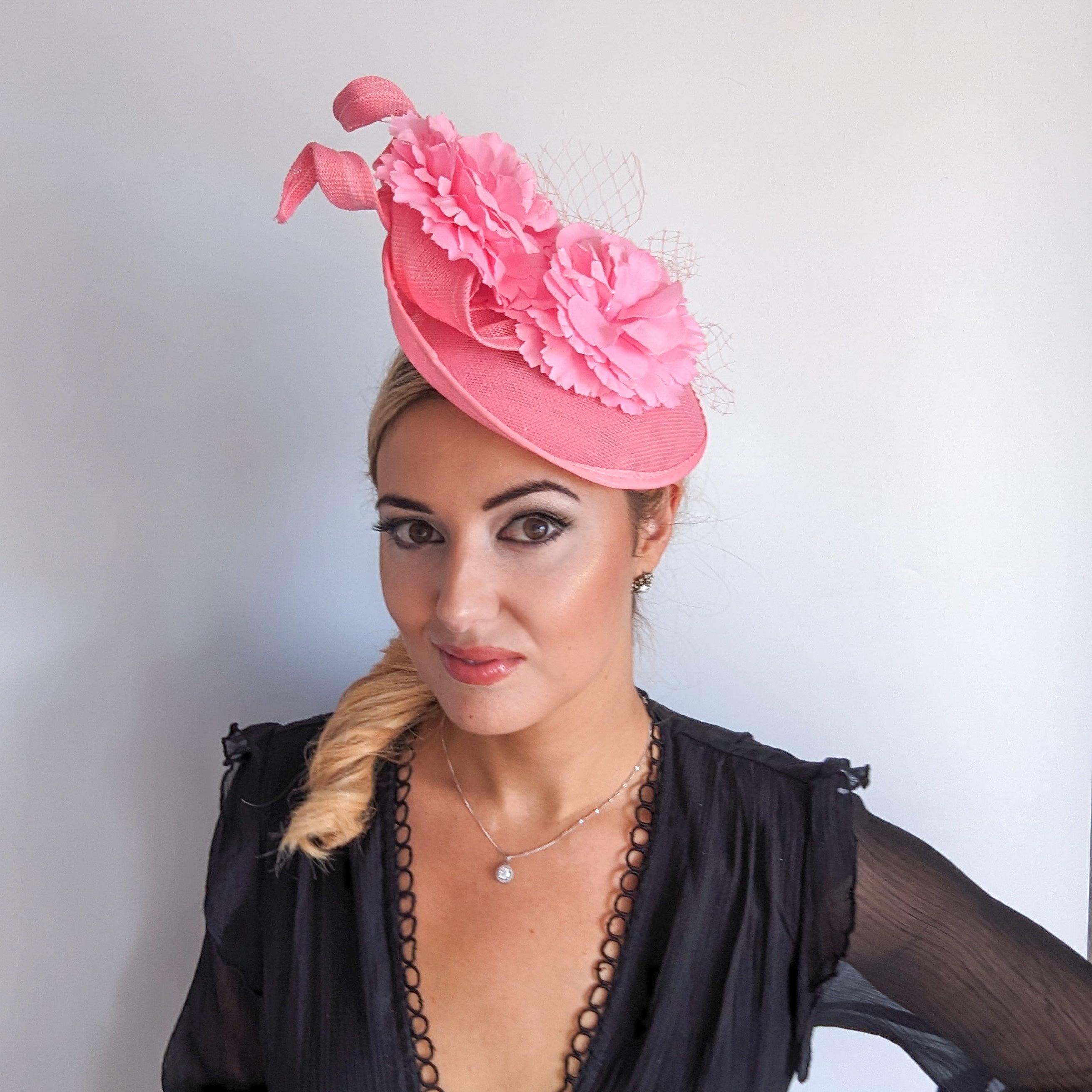 Pink flower fascinator disc saucer hat Pink flower fascinator disc saucer hat