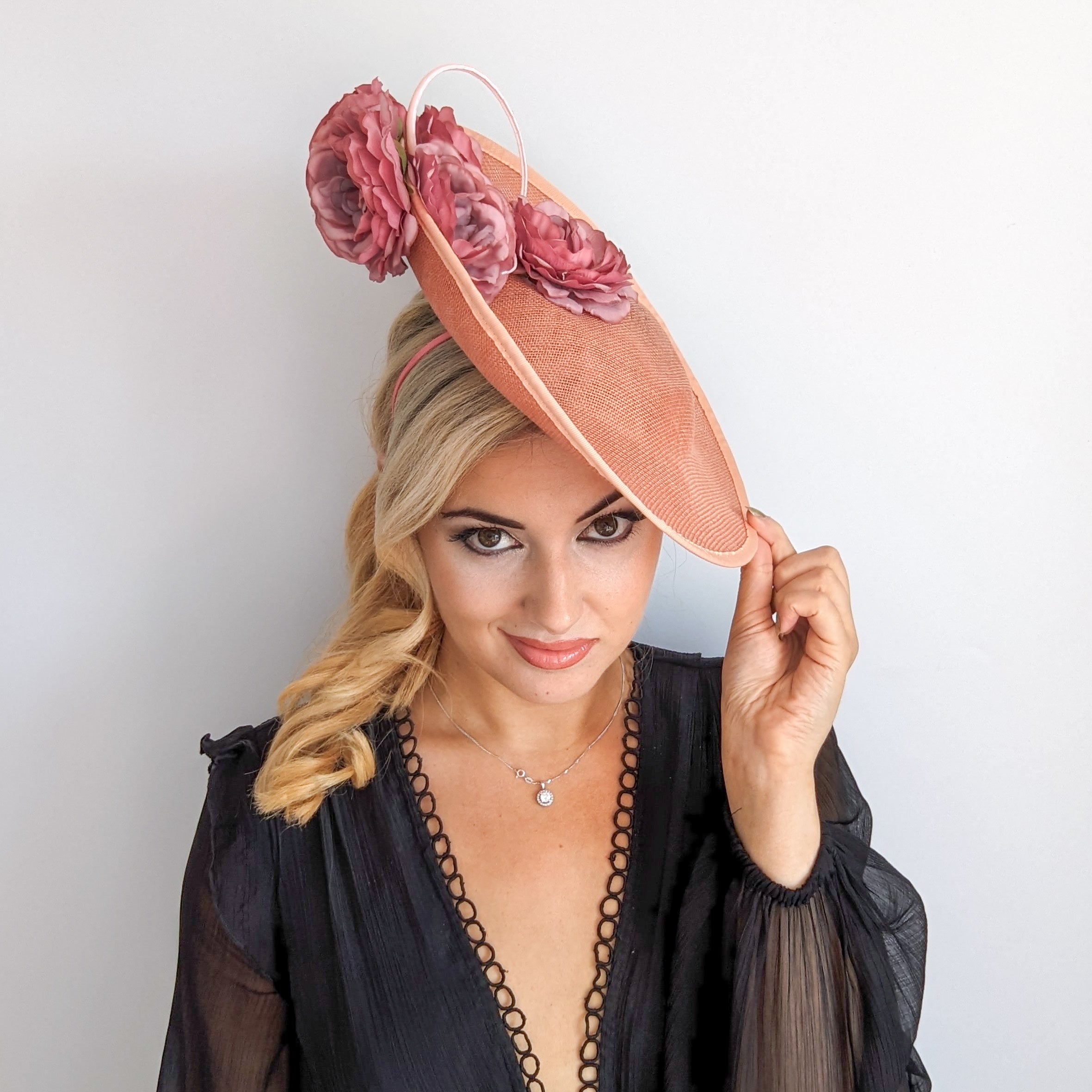 Terracotta dusty pink large flower saucer disc fascinator hat Terracotta dusty pink large flower saucer disc fascinator hat