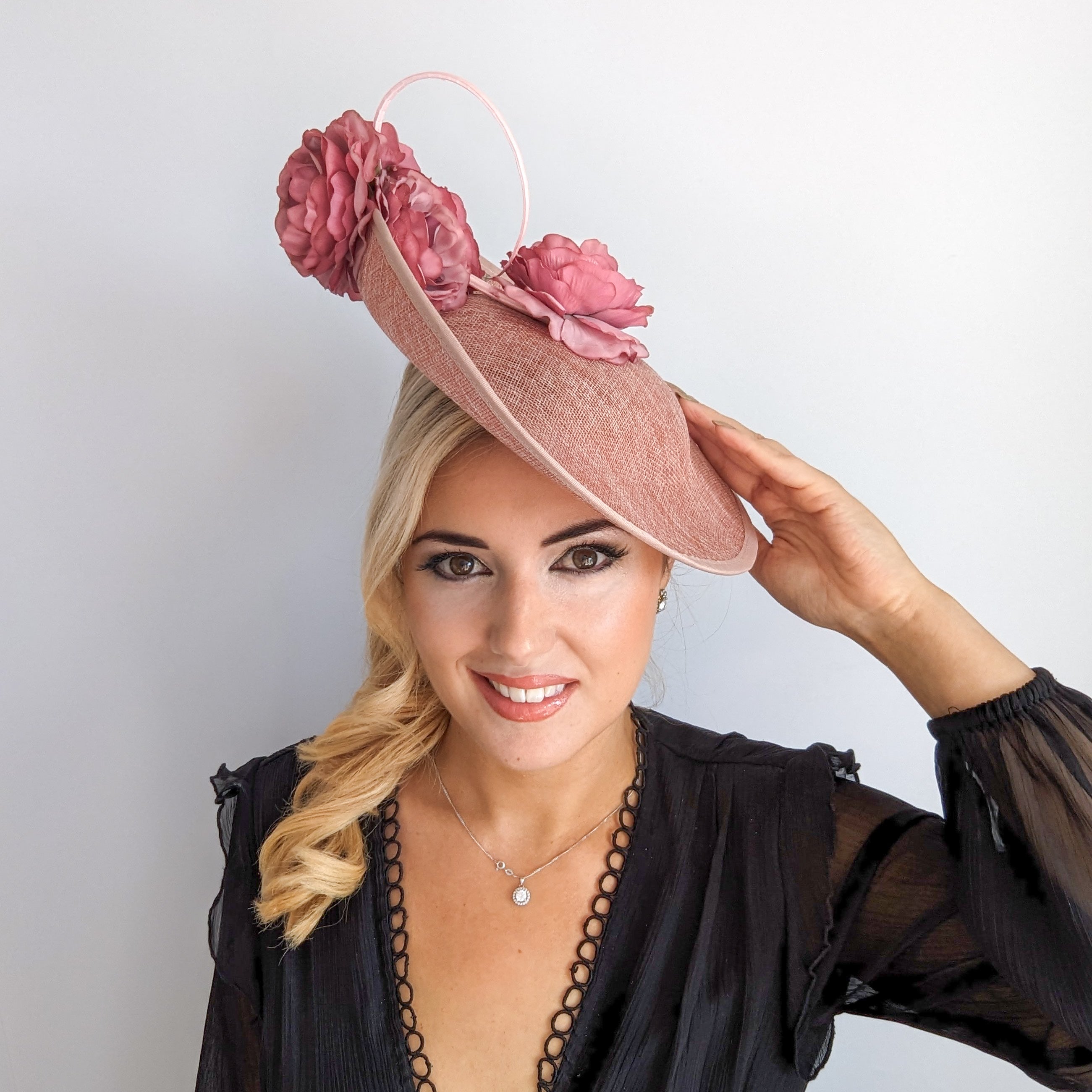 Blush pink large flower saucer disc fascinator hat Blush pink large flower saucer disc fascinator hat