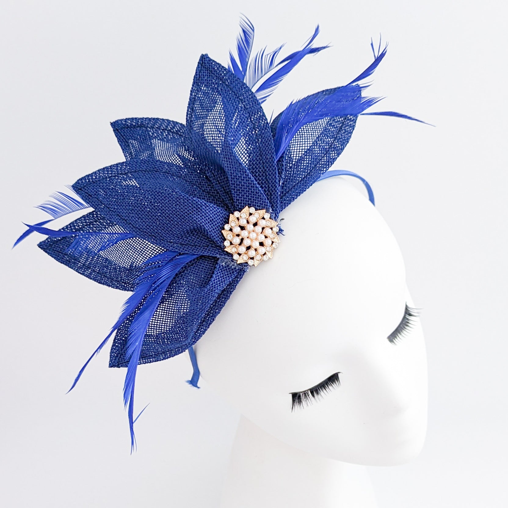 Royal cobalt blue feather petal fan fascinator hat Royal cobalt blue feather petal fan fascinator hat