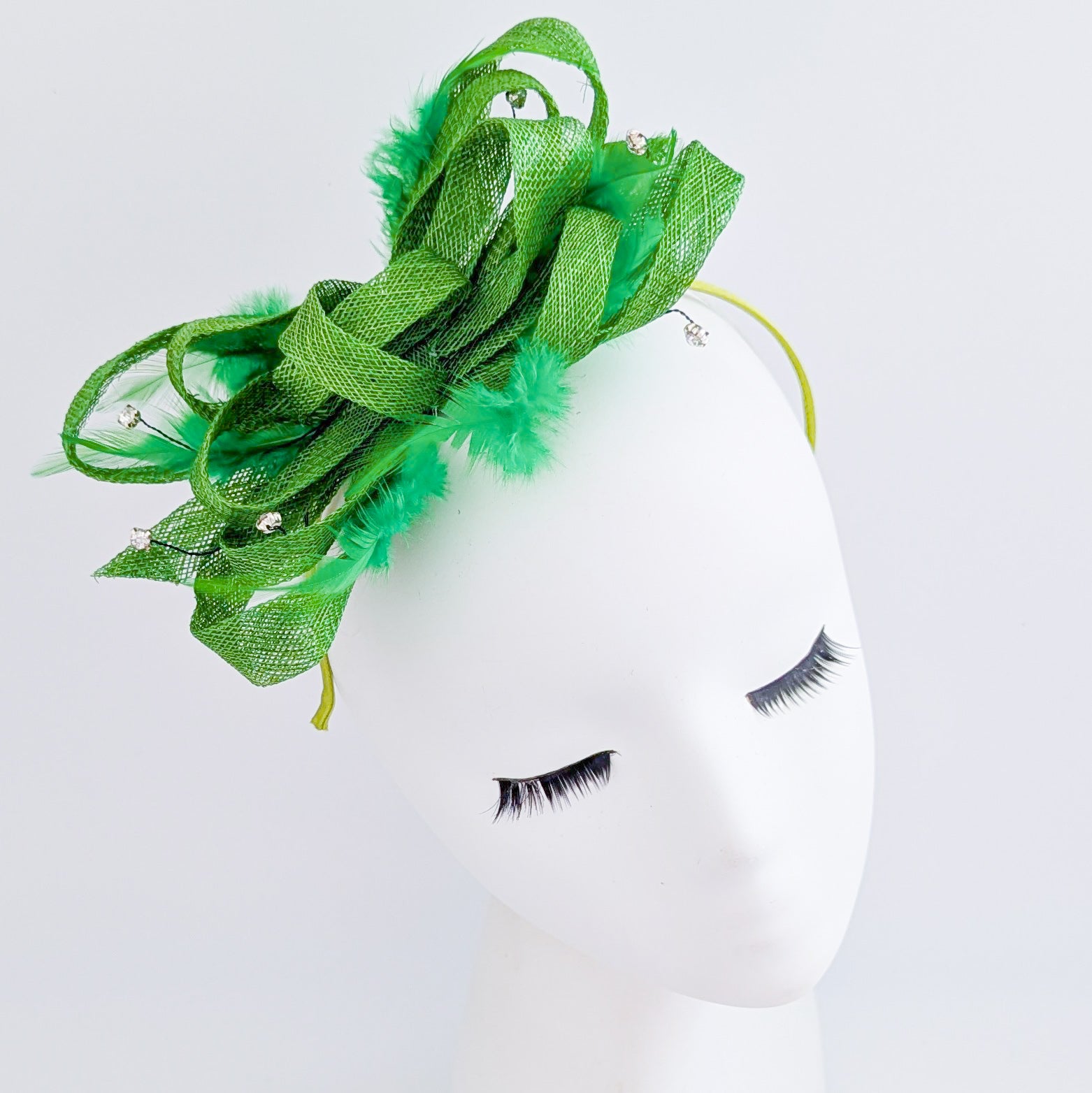 Green crystal feather fascinator hat Green crystal feather fascinator hat