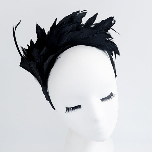 Cappello fascinator di piume di cristallo blu fiordaliso