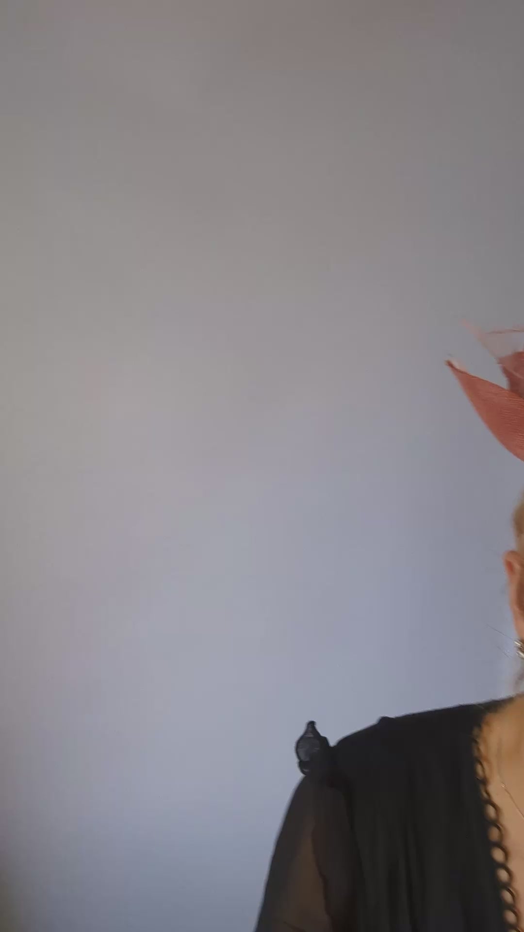 Terracotta dusty pink feather petal fan fascinator hat Terracotta dusty pink feather petal fan fascinator hat