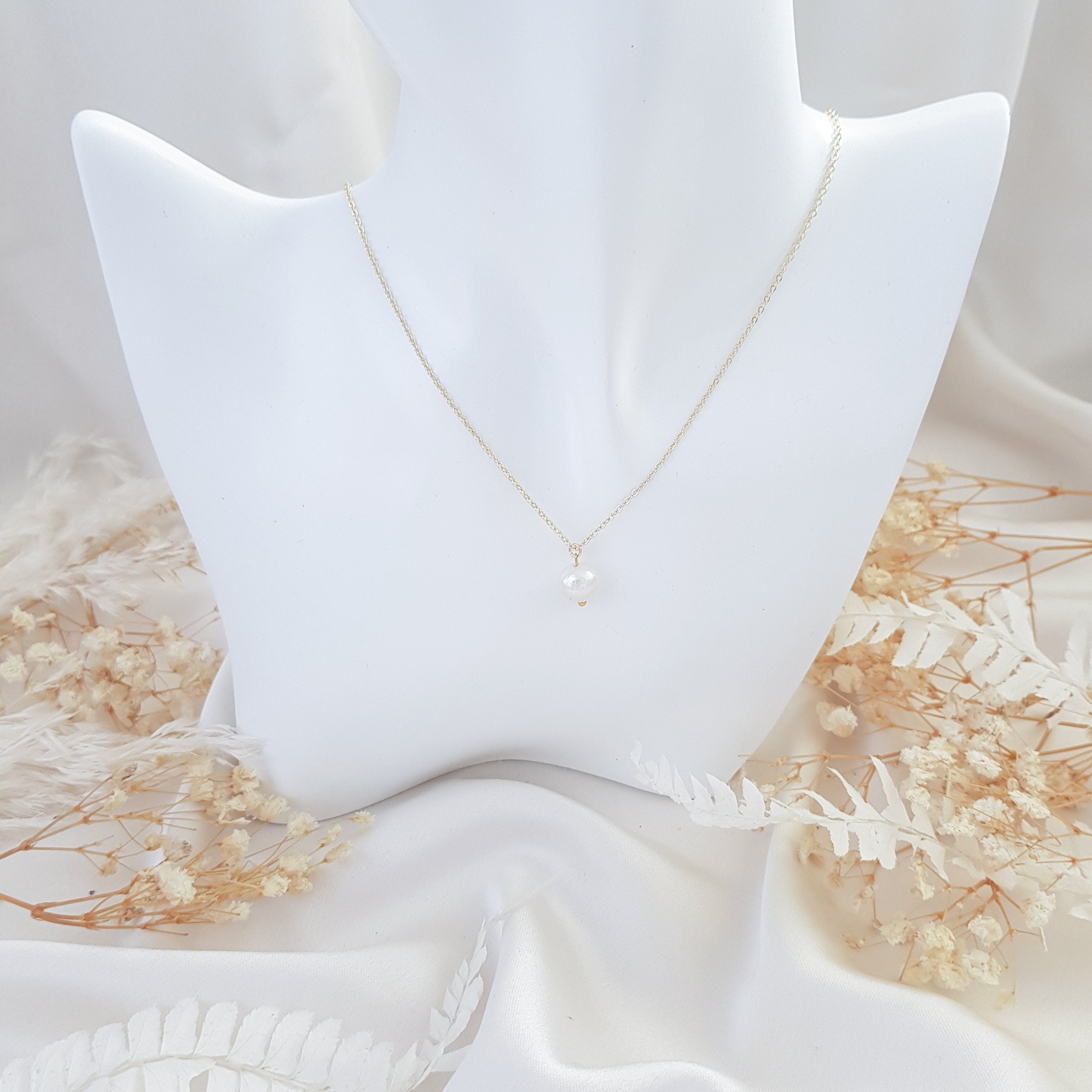 Baroque pearl bridal necklace, Dainty wedding necklace, Gold minimalist elegant necklace, Freshwater pearl wedding jewellery Baroque pearl bridal necklace, Dainty wedding necklace, Gold minimalist elegant necklace, Freshwater pearl wedding jewellery