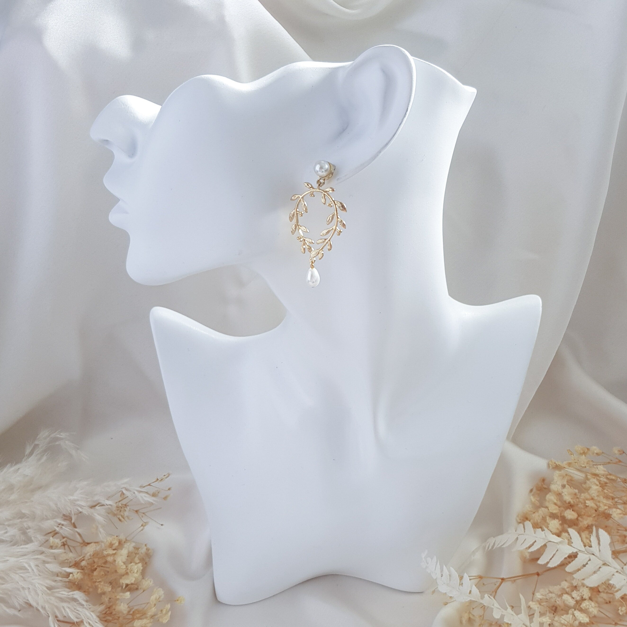 Gold pearl boho bridal earrings, Wedding earrings for brides, Statement wedding earrings,  Pearl wedding jewellery, Drop earrings Gold pearl boho bridal earrings, Wedding earrings for brides, Statement wedding earrings,  Pearl wedding jewellery, Drop earrings