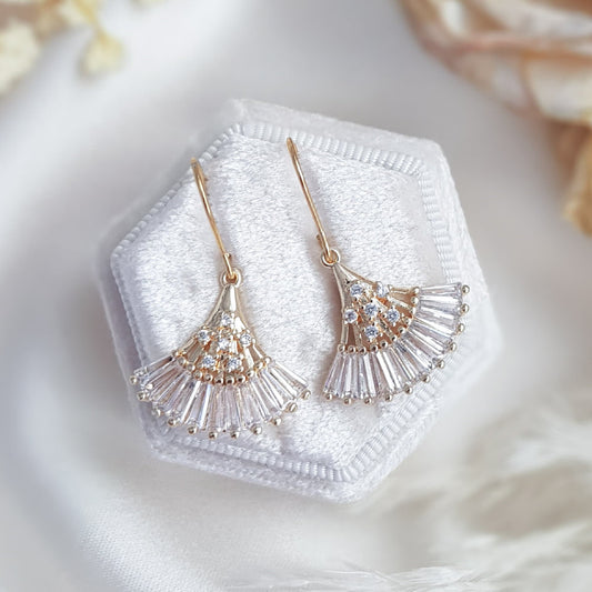 Crystal fan bridal earrings, Gold zirconia wedding earrings, Statement bridal earrings, Art deco wedding jewellery, Drop earrings