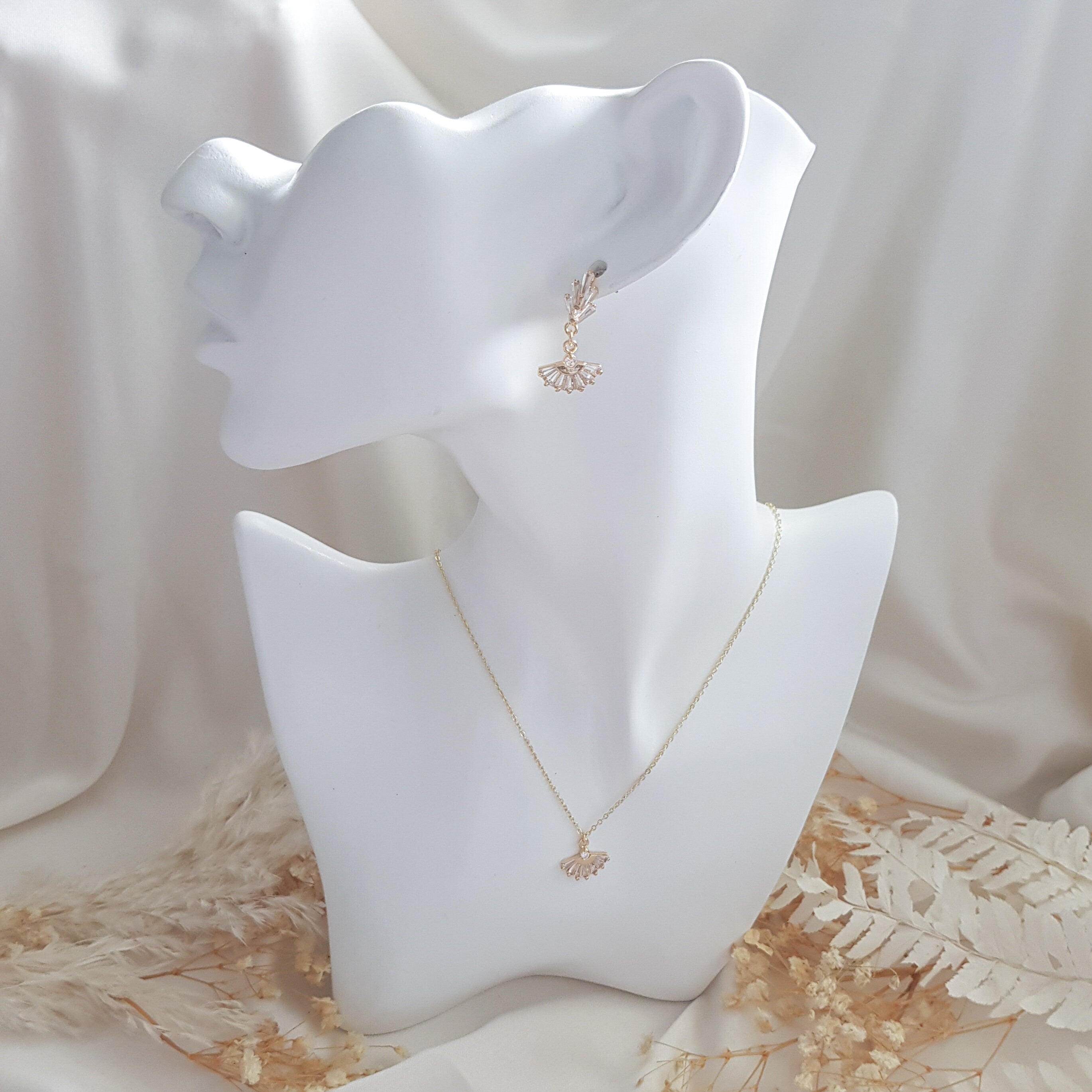 Bridal Necklace, Art Deco Necklace, Crystal Necklace, Gold Fan Necklace, Wedding Necklace, Bridesmaid Gift, Bridal Jewelry Bridal Necklace, Art Deco Necklace, Crystal Necklace, Gold Fan Necklace, Wedding Necklace, Bridesmaid Gift, Bridal Jewelry