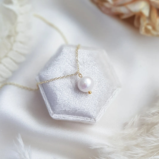 Baroque pearl bridal necklace, Dainty wedding necklace, Gold minimalist elegant necklace, Freshwater pearl wedding jewellery House of Hats