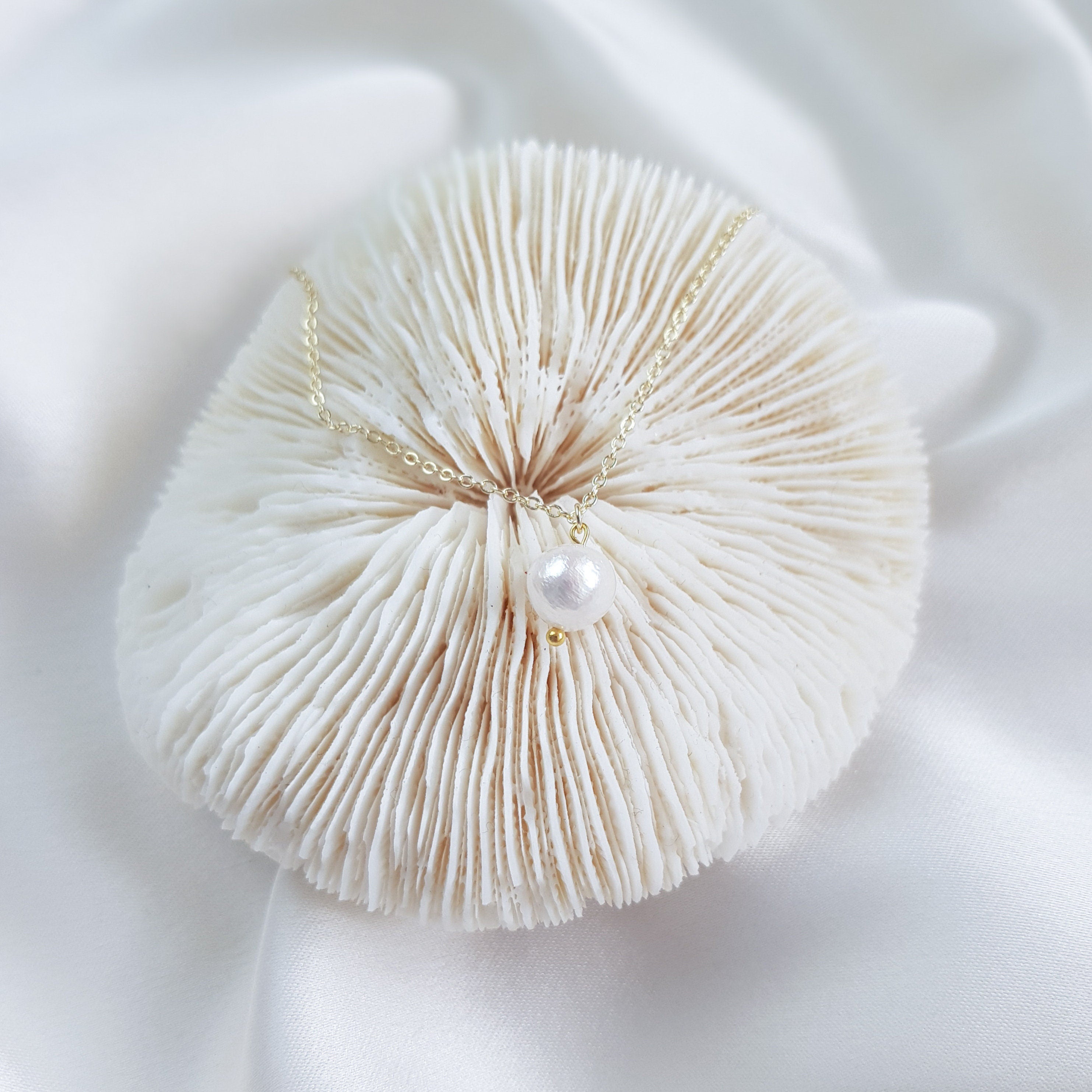 Baroque pearl bridal necklace, Dainty wedding necklace, Gold minimalist elegant necklace, Freshwater pearl wedding jewellery Baroque pearl bridal necklace, Dainty wedding necklace, Gold minimalist elegant necklace, Freshwater pearl wedding jewellery