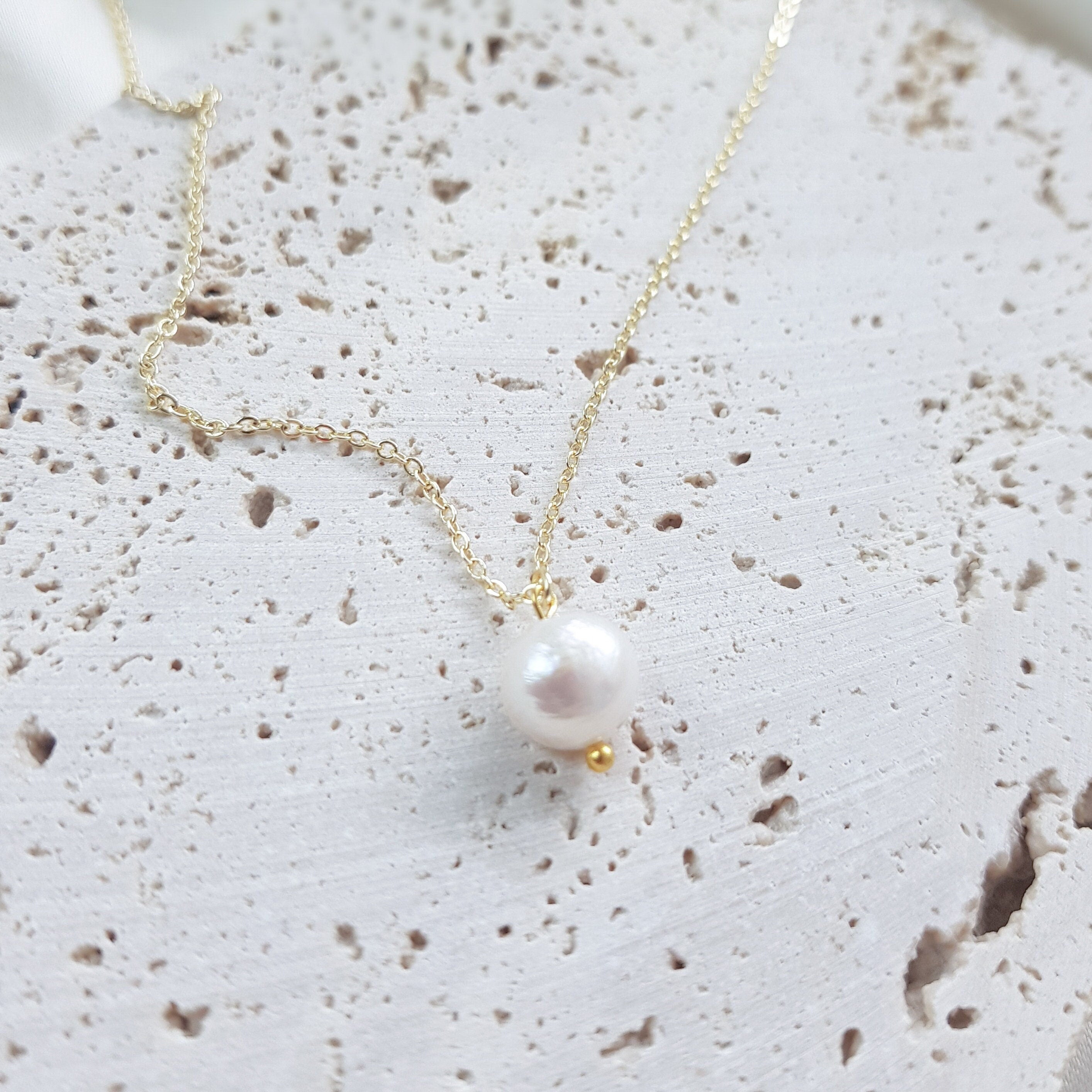 Baroque pearl bridal necklace, Dainty wedding necklace, Gold minimalist elegant necklace, Freshwater pearl wedding jewellery Baroque pearl bridal necklace, Dainty wedding necklace, Gold minimalist elegant necklace, Freshwater pearl wedding jewellery