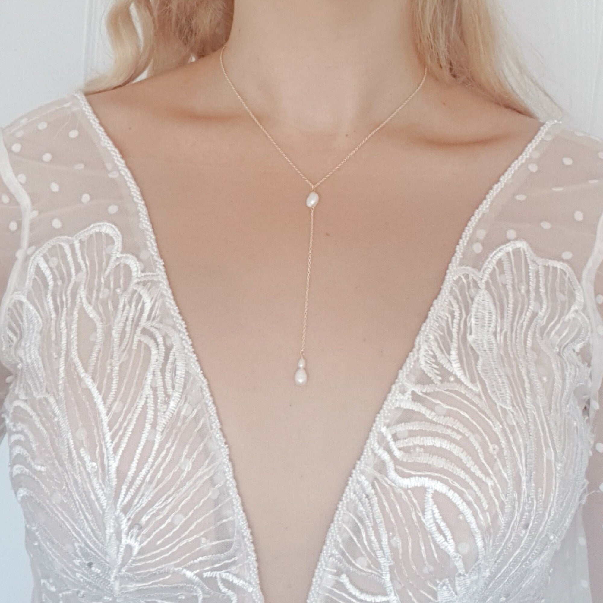 Freshwater pearl bridal lariat necklace, Gold pearl drop wedding necklace, Dainty elegant necklace, Y necklace, Jewellery for brides Freshwater pearl bridal lariat necklace, Gold pearl drop wedding necklace, Dainty elegant necklace, Y necklace, Jewellery for brides