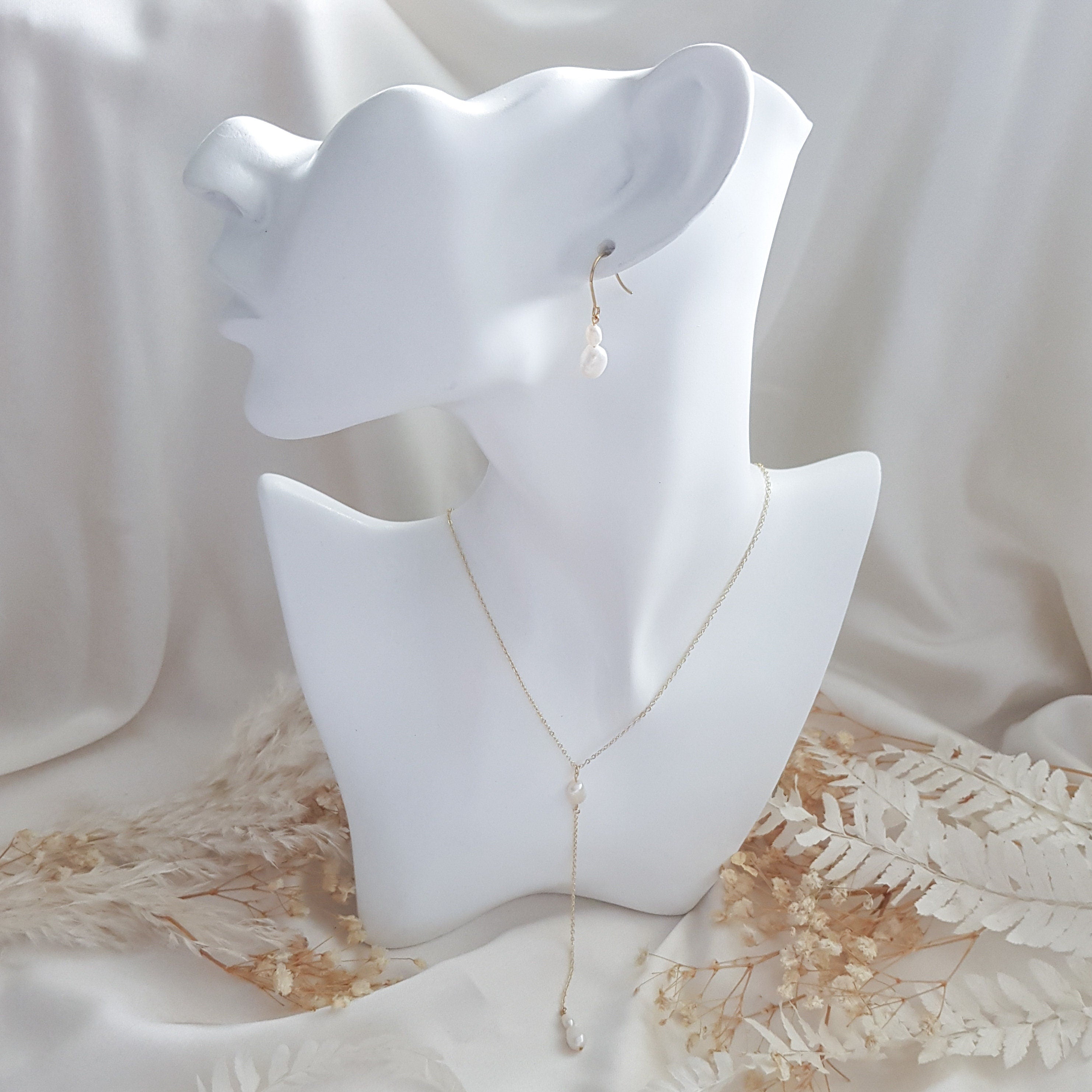 Freshwater pearl bridal lariat necklace, Gold pearl drop wedding necklace, Dainty elegant necklace, Y necklace, Jewellery for brides Freshwater pearl bridal lariat necklace, Gold pearl drop wedding necklace, Dainty elegant necklace, Y necklace, Jewellery for brides
