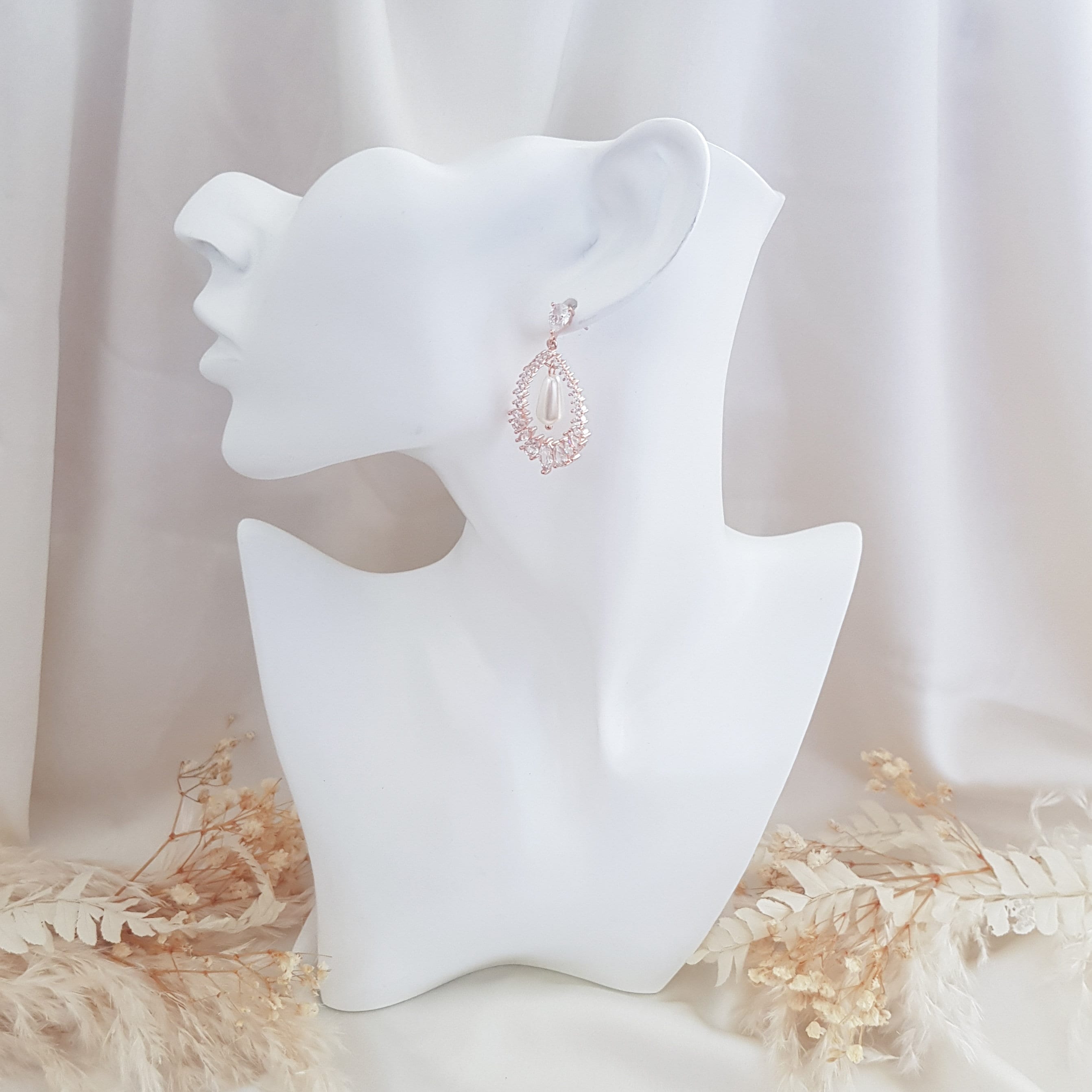 Pearl Earrings, Vintage Style Earrings, Rose Gold Pearl Earrings, Crystal Earrings, Wedding Drop Earrings, Bridesmaid Gift Pearl Earrings, Vintage Style Earrings, Rose Gold Pearl Earrings, Crystal Earrings, Wedding Drop Earrings, Bridesmaid Gift