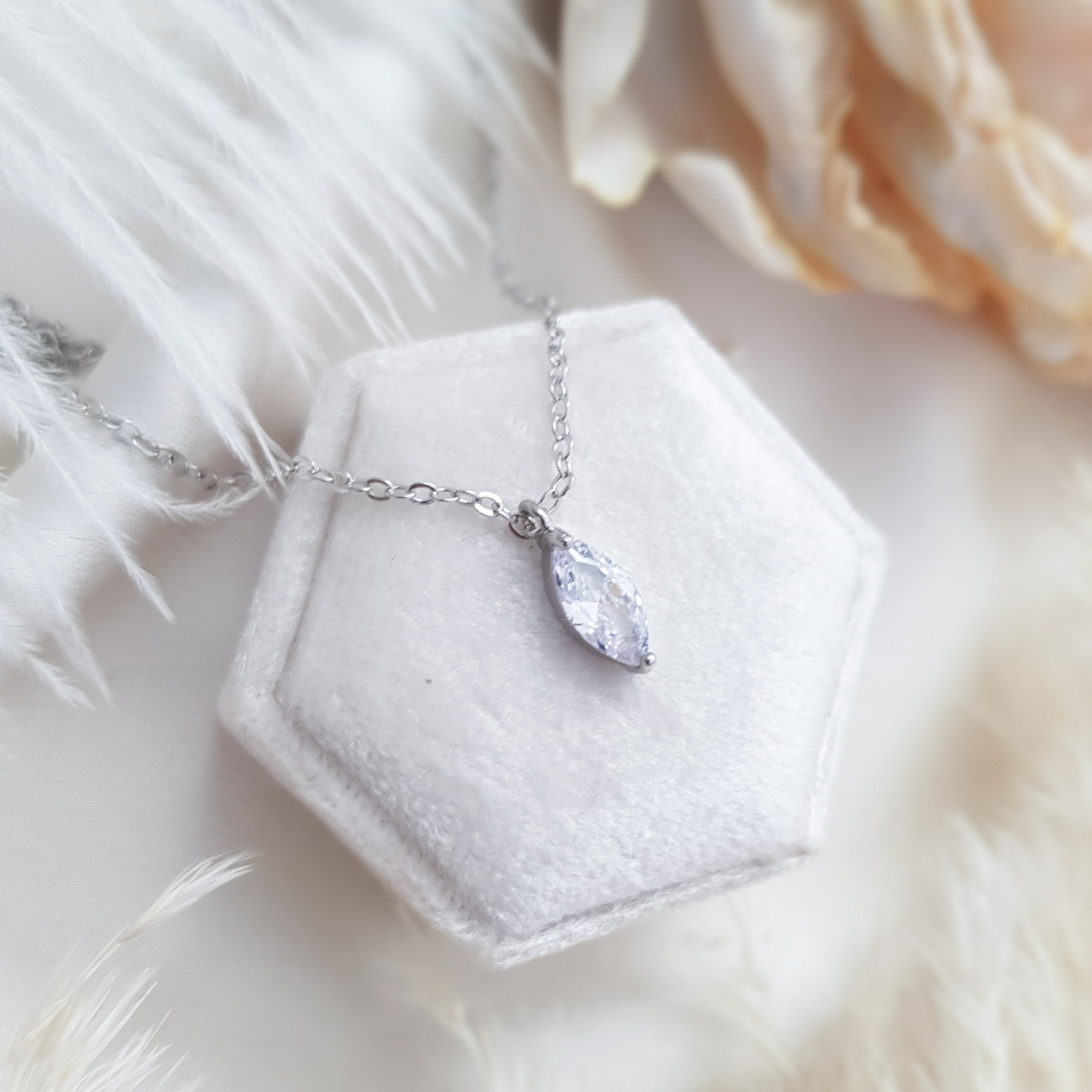 Bridal Necklace, Vintage Style Necklace, Crystal Necklace, Silver Minimalist Necklace, Wedding Necklace, Bridesmaid Gift, Bridal Jewellery Bridal Necklace, Vintage Style Necklace, Crystal Necklace, Silver Minimalist Necklace, Wedding Necklace, Bridesmaid Gift, Bridal Jewellery