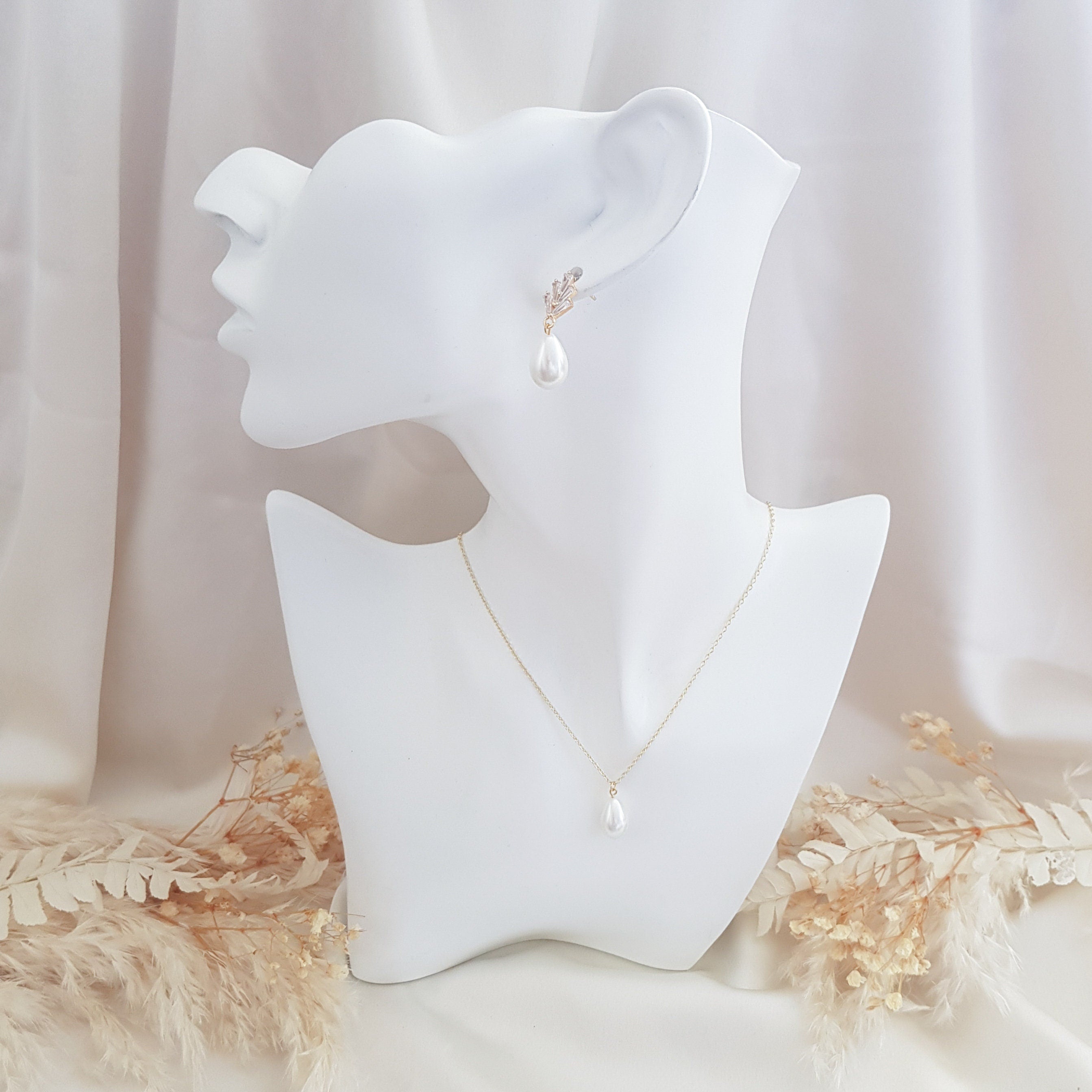 Pearl Drop Earrings, Bridal Earrings, Art Deco Earrings, Gold Teardrop Pearl Earrings, Wedding Earrings, Bridesmaid Gift, Bridal Jewellery Pearl Drop Earrings, Bridal Earrings, Art Deco Earrings, Gold Teardrop Pearl Earrings, Wedding Earrings, Bridesmaid Gift, Bridal Jewellery