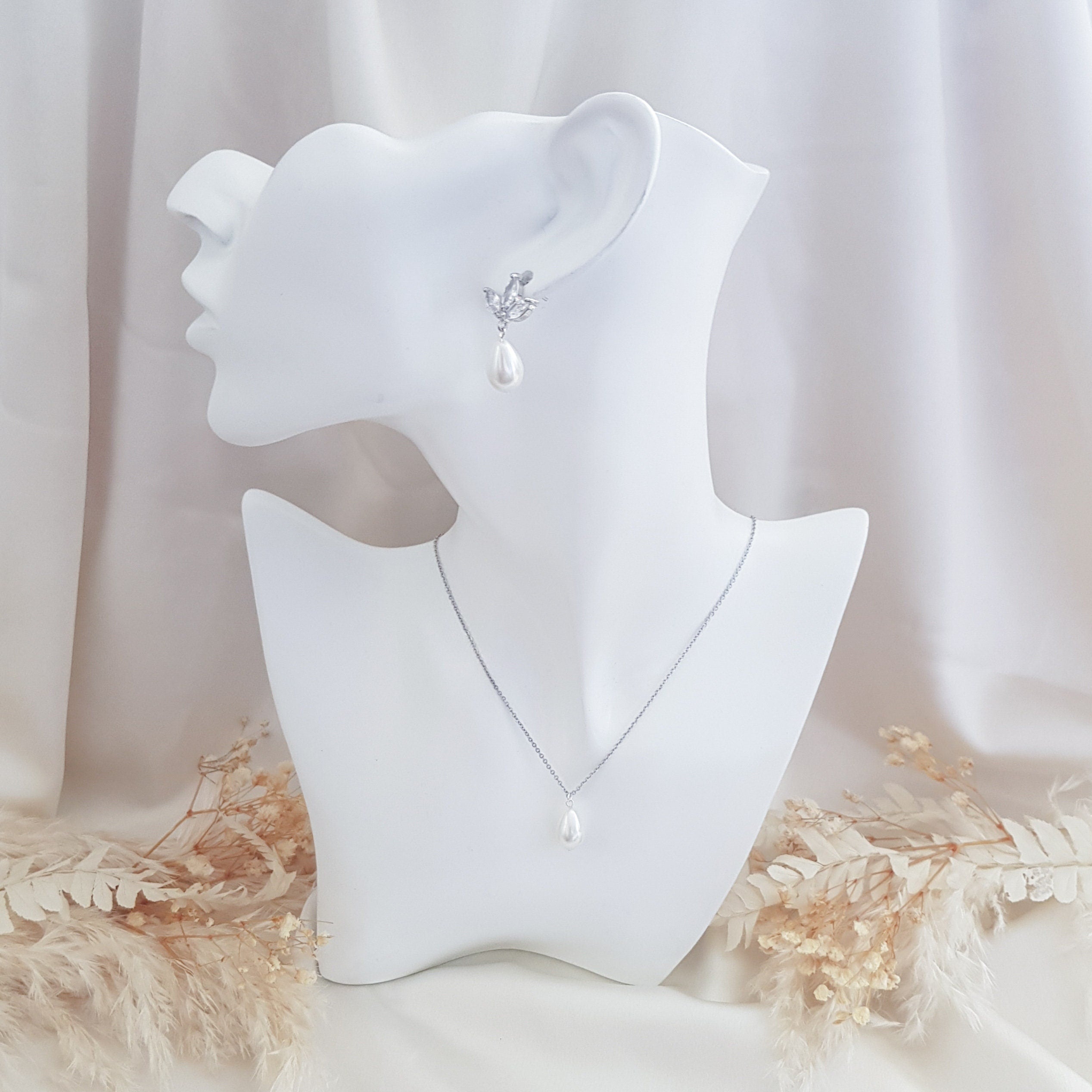 Pearl Earrings, Vintage Style Earrings, Silver Teardrop Pearl Earrings, Wedding Drop Earrings, Bridesmaid Gift Pearl Earrings, Vintage Style Earrings, Silver Teardrop Pearl Earrings, Wedding Drop Earrings, Bridesmaid Gift