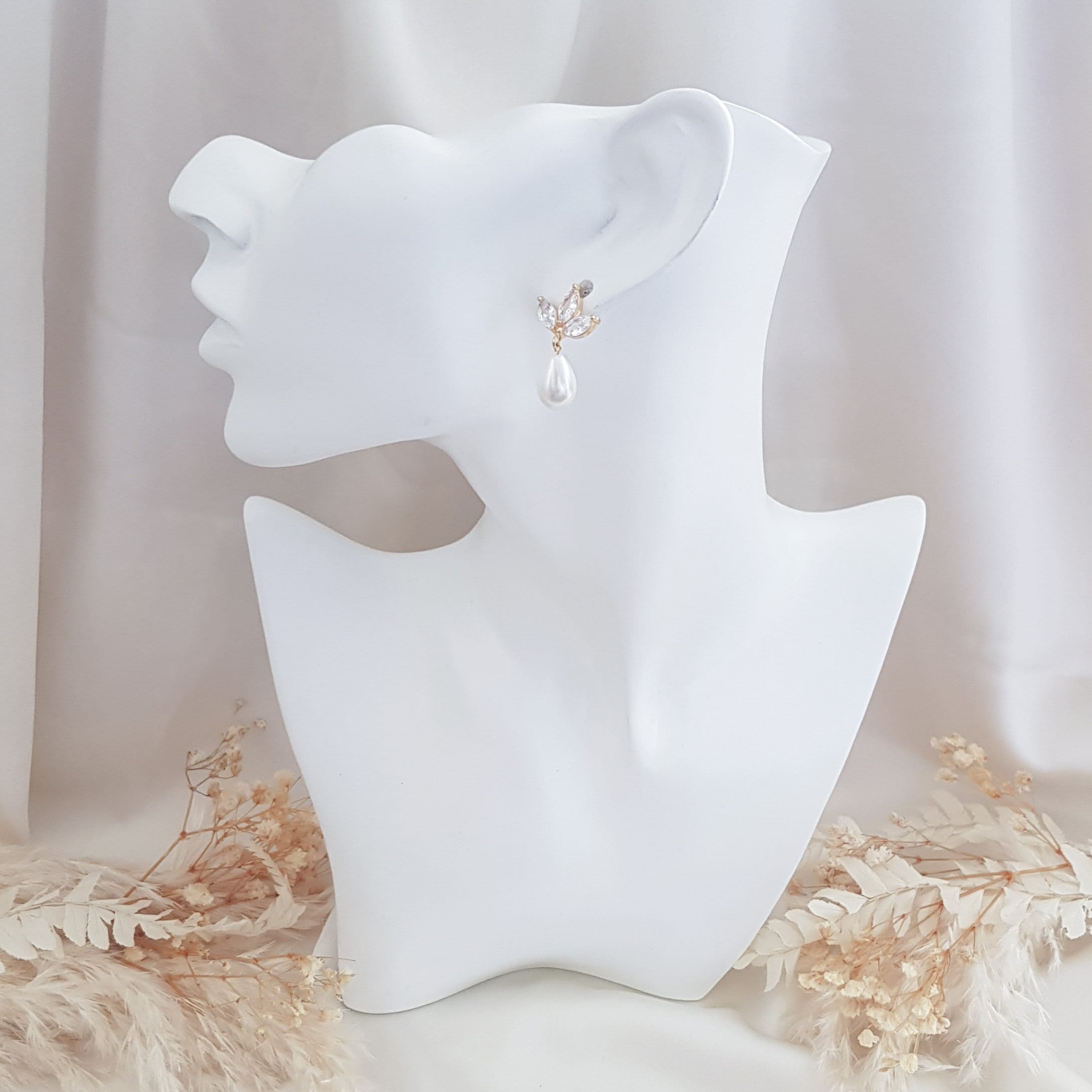 Pearl Earrings, Vintage Style Earrings, Gold Teardrop Pearl Earrings, Wedding Drop Earrings, Bridesmaid Gift Pearl Earrings, Vintage Style Earrings, Gold Teardrop Pearl Earrings, Wedding Drop Earrings, Bridesmaid Gift