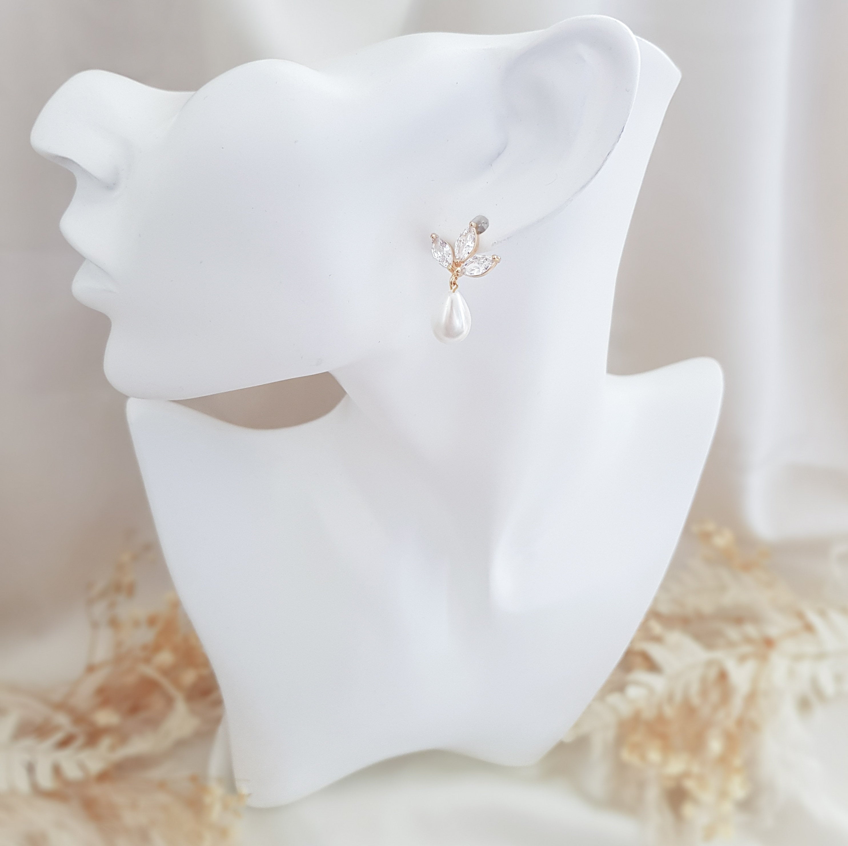 Pearl Earrings, Vintage Style Earrings, Gold Teardrop Pearl Earrings, Wedding Drop Earrings, Bridesmaid Gift Pearl Earrings, Vintage Style Earrings, Gold Teardrop Pearl Earrings, Wedding Drop Earrings, Bridesmaid Gift