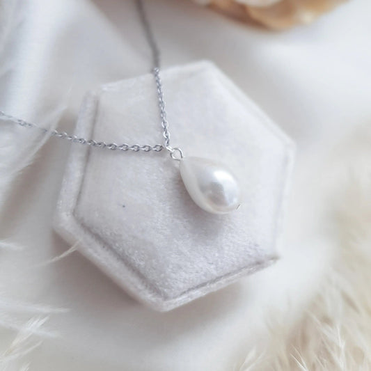 Pearl drop bridal necklace, Dainty wedding necklace, Silver elegant necklace, Pearl wedding jewellery, Jewellery for brides - House of Hats