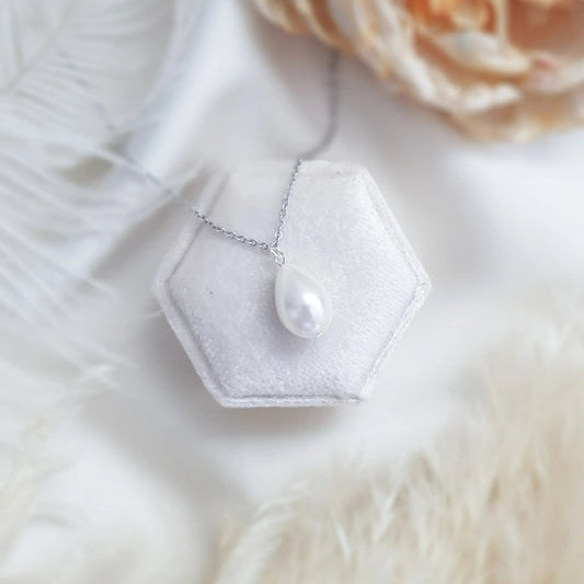 Pearl drop bridal necklace, Dainty wedding necklace, Silver elegant necklace, Pearl wedding jewellery, Jewellery for brides - House of Hats