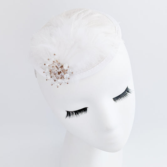 Cappello da sposa piccolo fascinator in piuma di cristallo bianco
