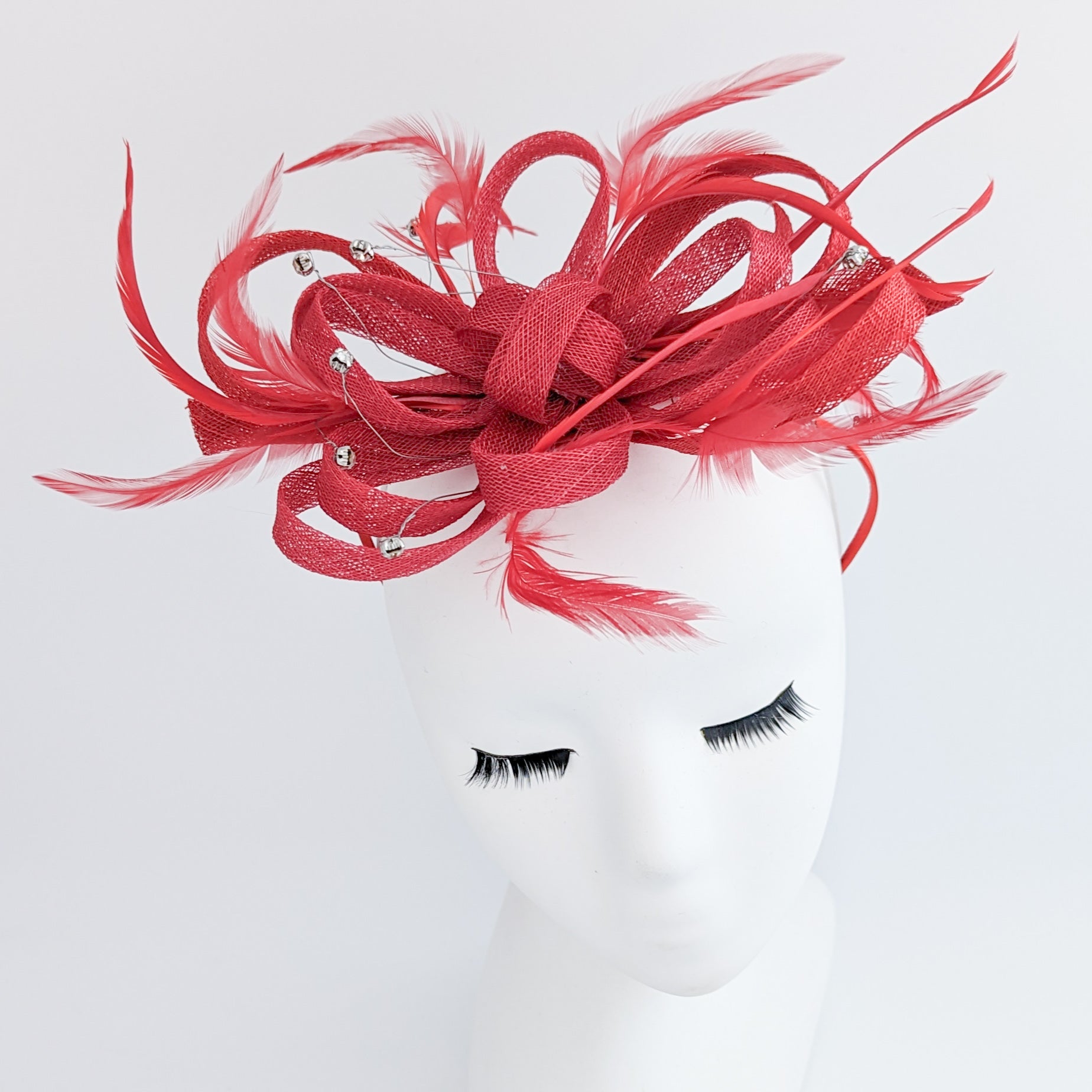 Cappello fascinator di piume di cristallo rosso