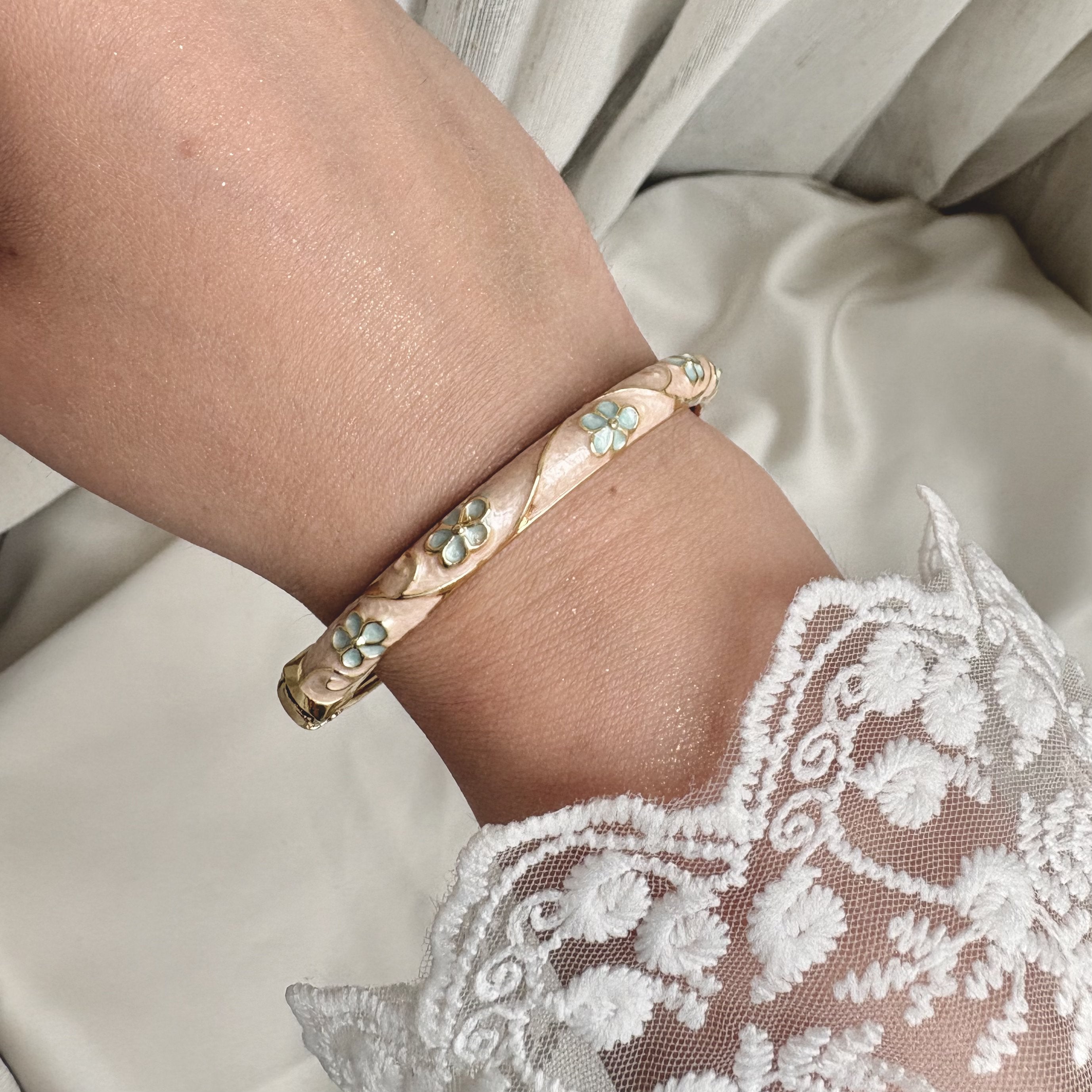 Cloisonné Enamel Flower Bangles -Midsummer Daisy Gold Stacking Bracelets