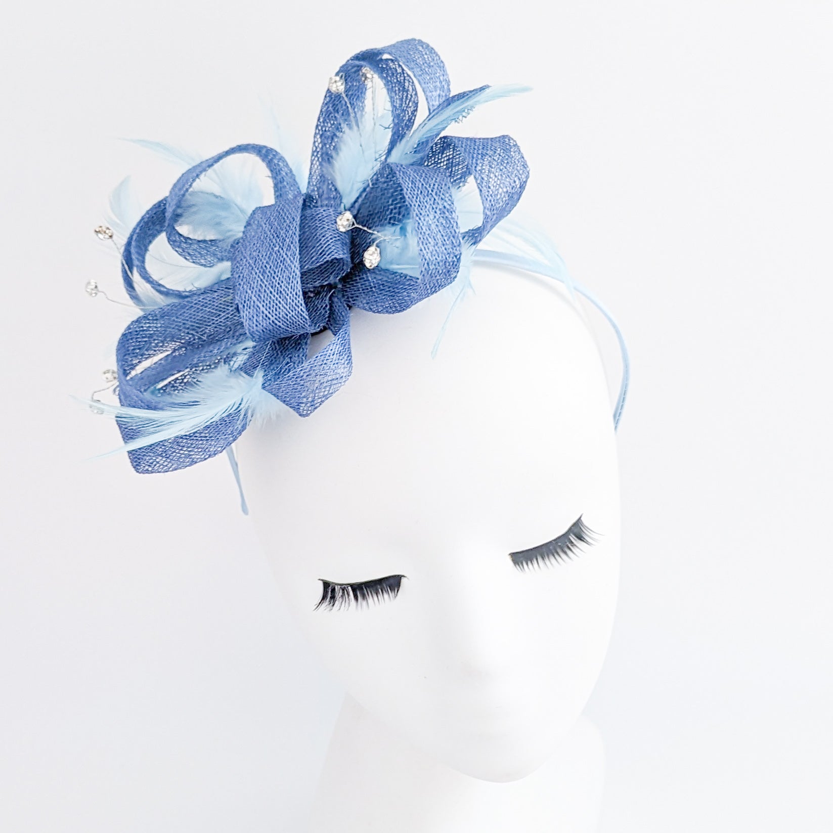 Cappello fascinator di piume di cristallo blu fiordaliso