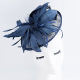 Cappello fascinator disco piuma blu navy