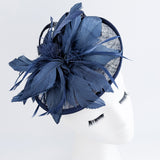 Cappello fascinator disco piuma blu navy