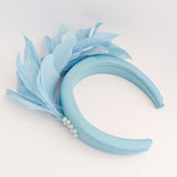 Cappello fascinator con perle di piume di corallo