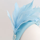Cappello fascinator con perle di piume di corallo