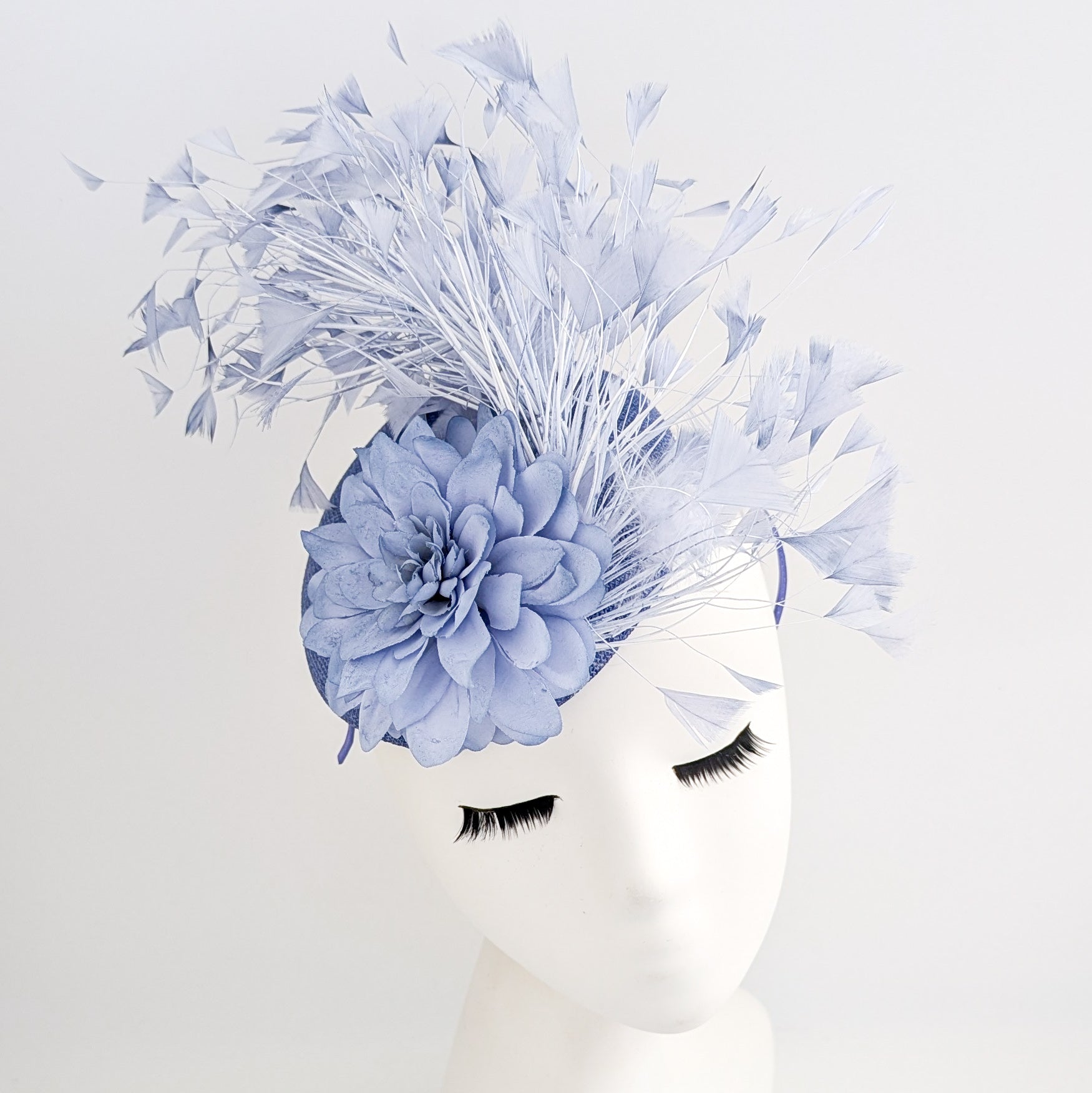 Light dusty purple flower feather fascinator hat
