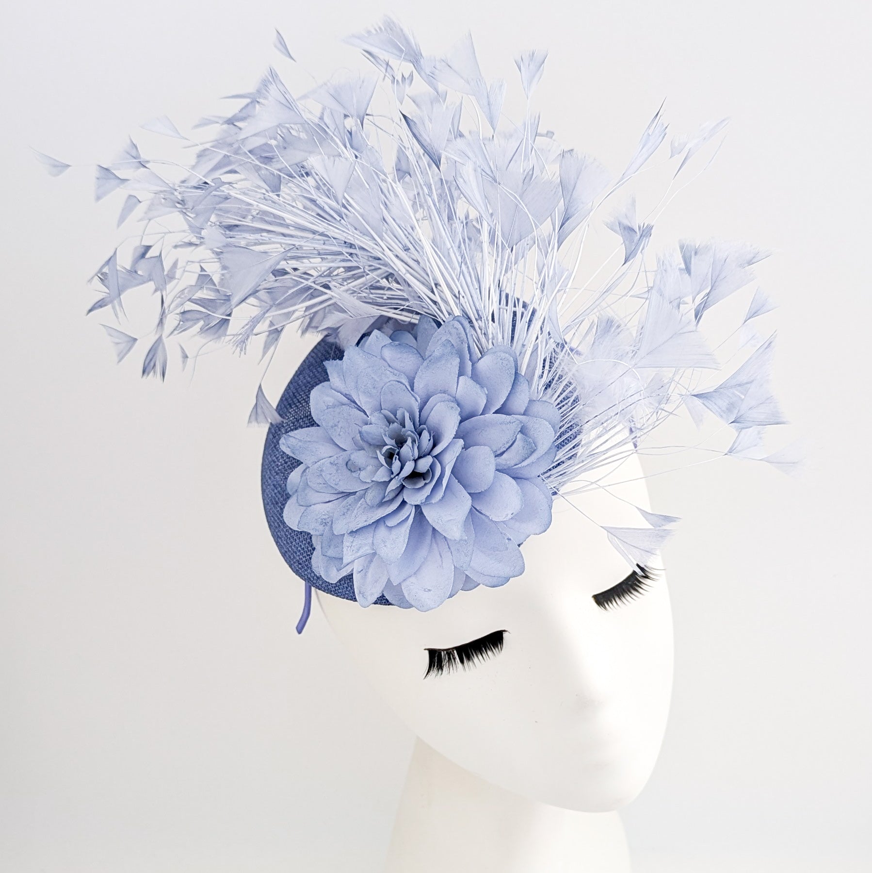Light dusty purple flower feather fascinator hat