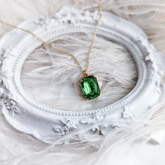 Peridot green crystal gold emerald cut necklace