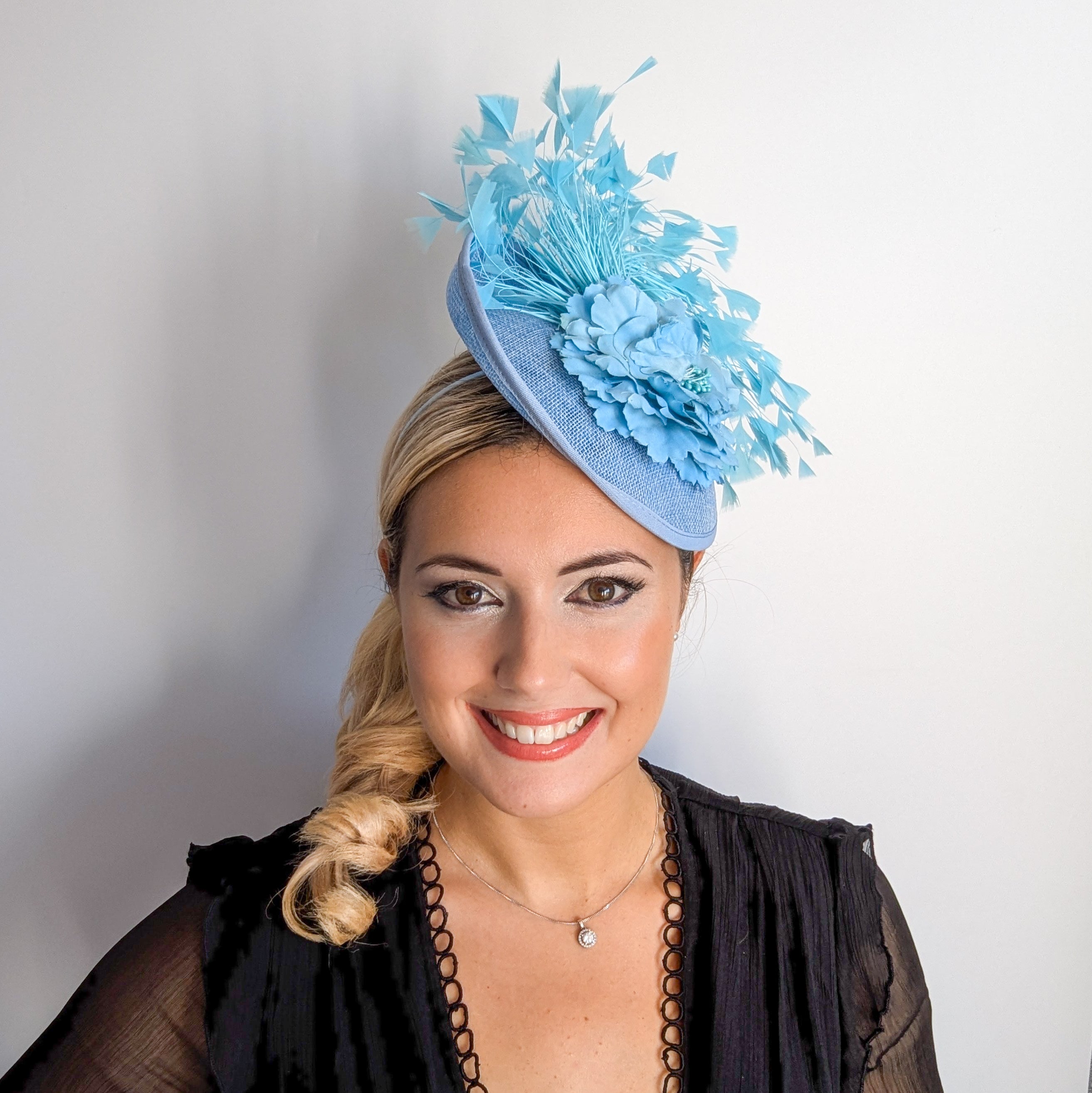 Light cornflower blue flower feather disc saucer fascinator hat