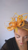 Cappello fascinator di piume di cristallo giallo senape