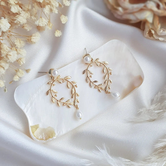 Gold pearl boho bridal earrings, Wedding earrings for brides, Statement wedding earrings, Pearl wedding jewellery, Drop earrings - House of Hats