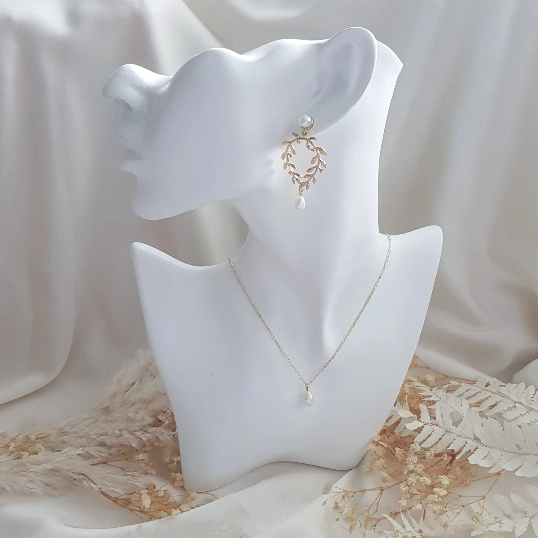 Gold pearl boho bridal earrings, Wedding earrings for brides, Statement wedding earrings, Pearl wedding jewellery, Drop earrings - House of Hats