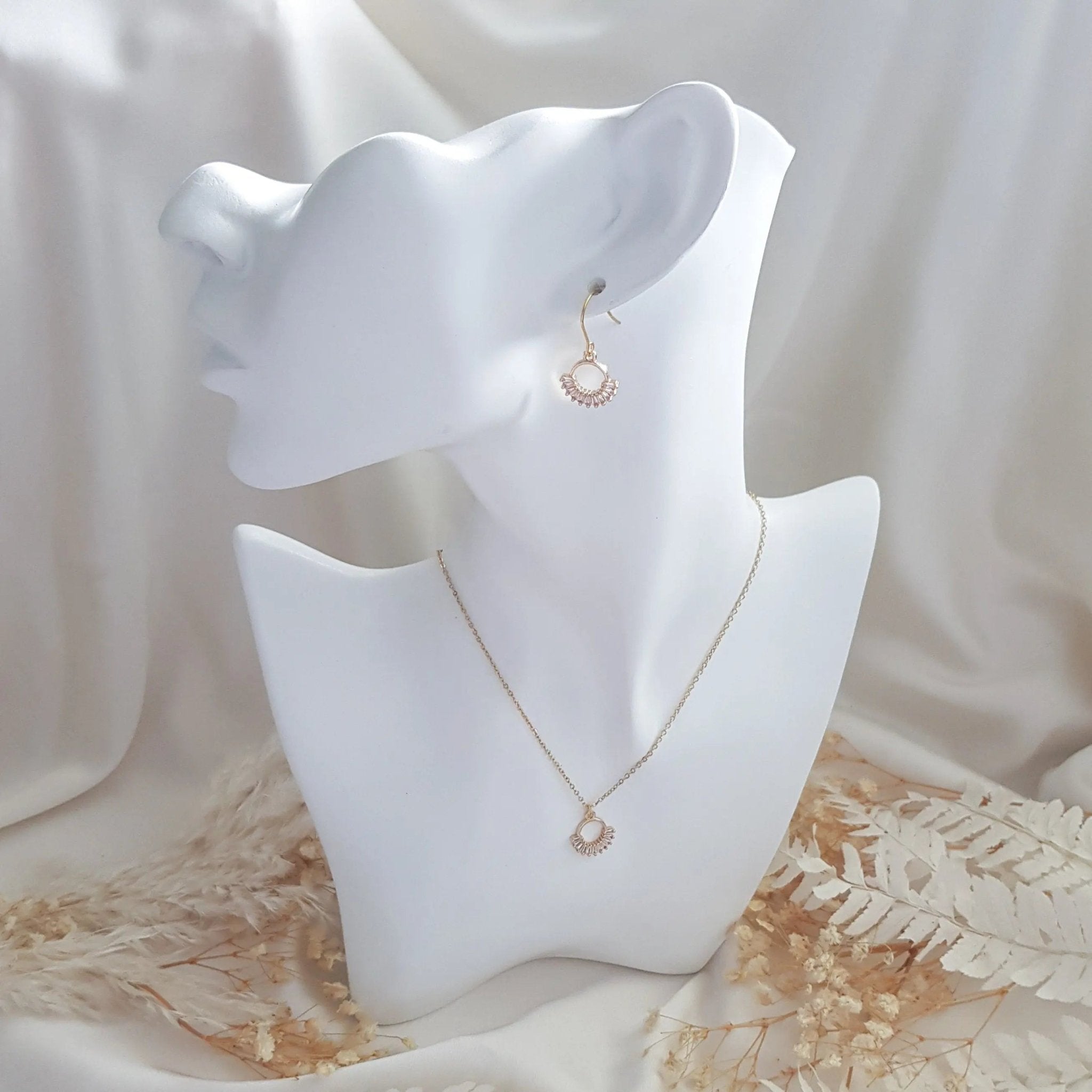 Gold zirconia crystal bridal necklace, Boho wedding necklace, Dainty minimalist necklace, Crystal wedding jewellery, Jewellery for brides - House of Hats