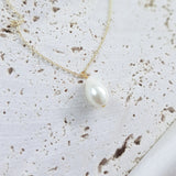 Pearl drop bridal necklace, Dainty wedding necklace, Gold elegant necklace, Pearl wedding jewellery, Jewellery for brides - House of Hats